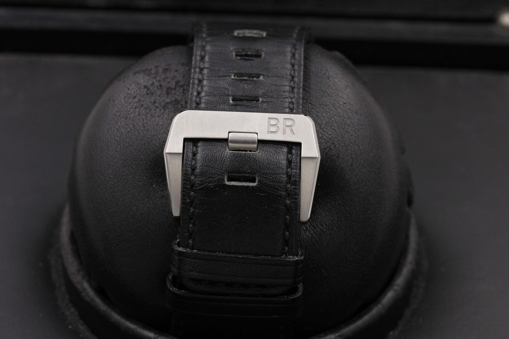 Watch Image 7