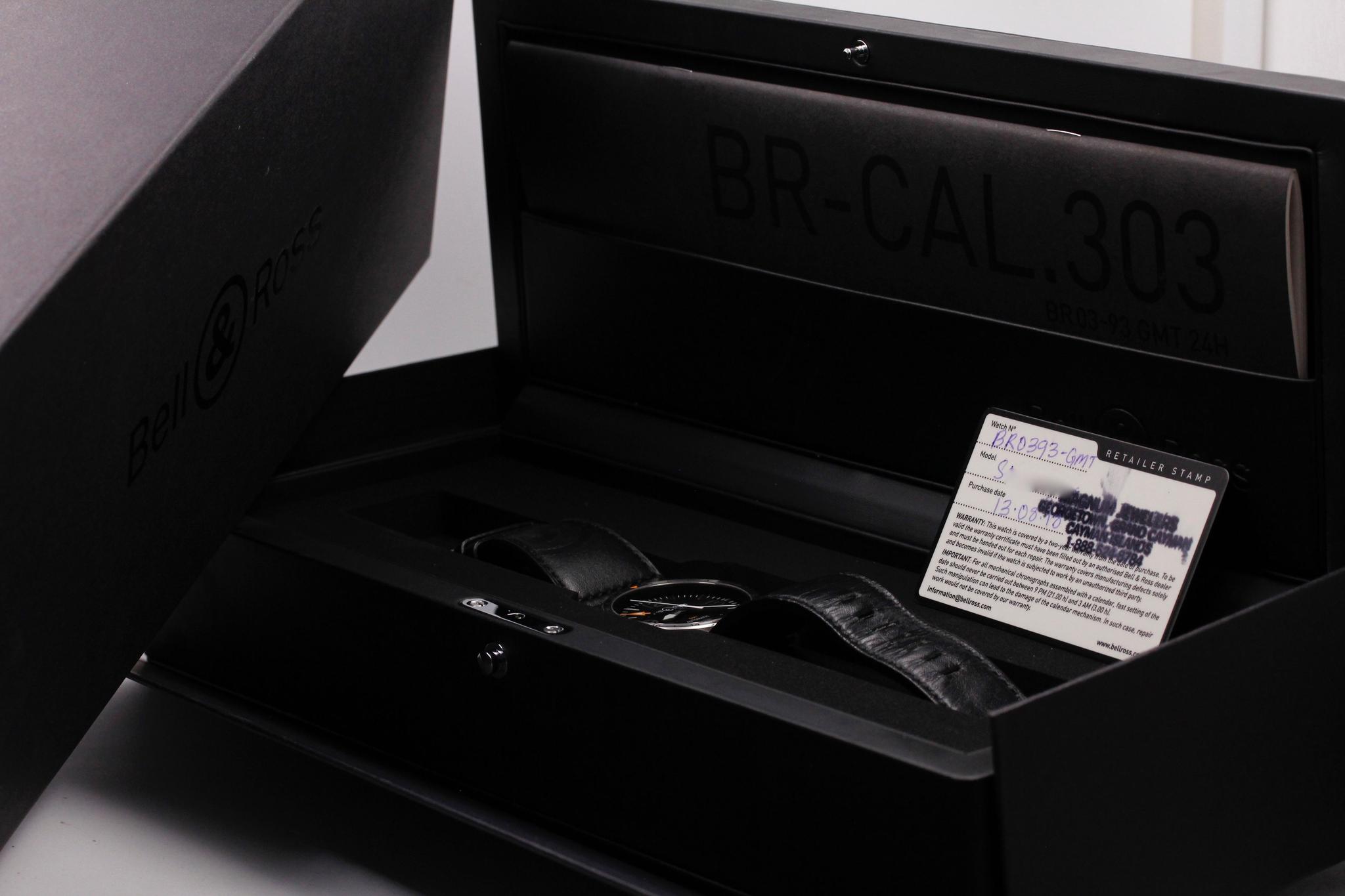 Watch Image 11