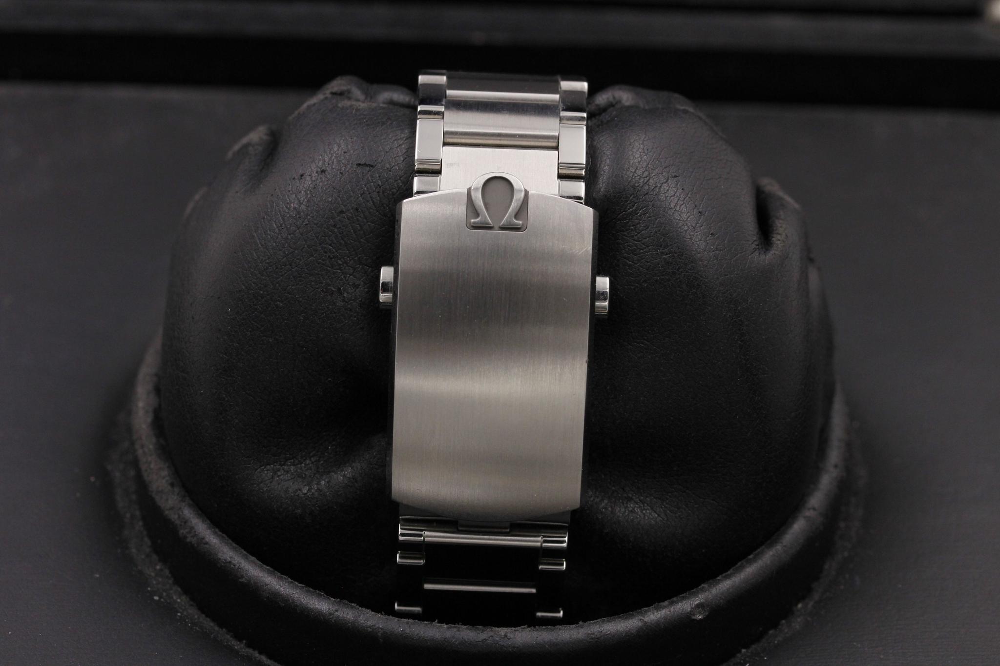 Watch Image 7