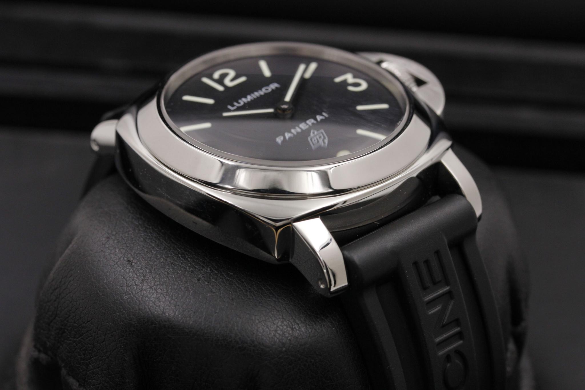 Watch Image 6