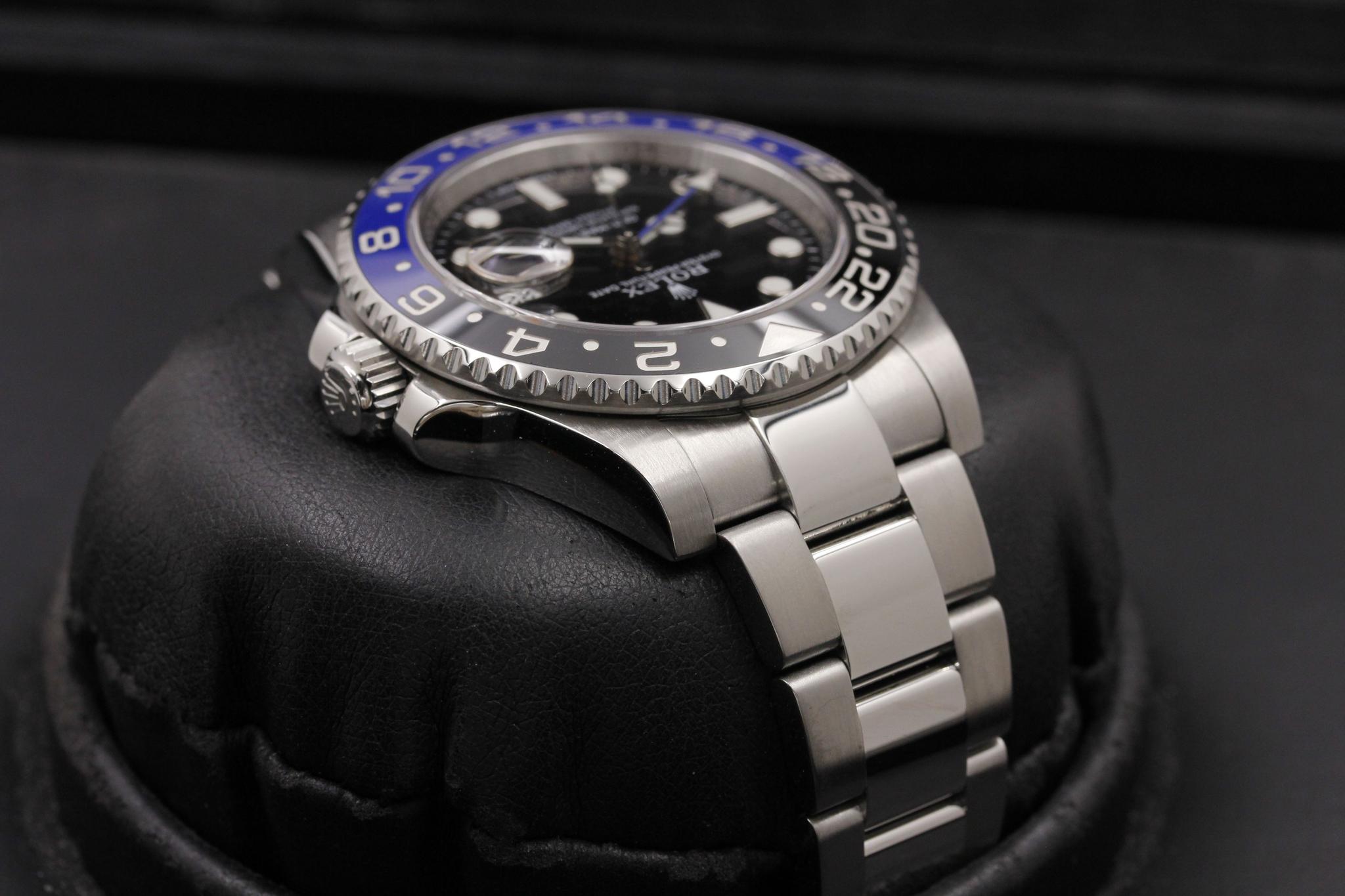 Watch Image 4