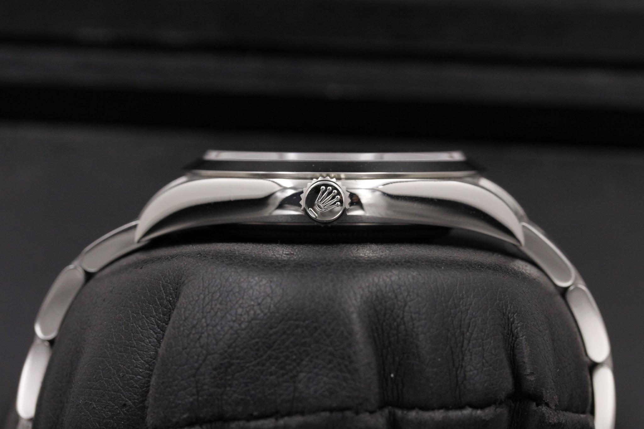 Watch Image 3