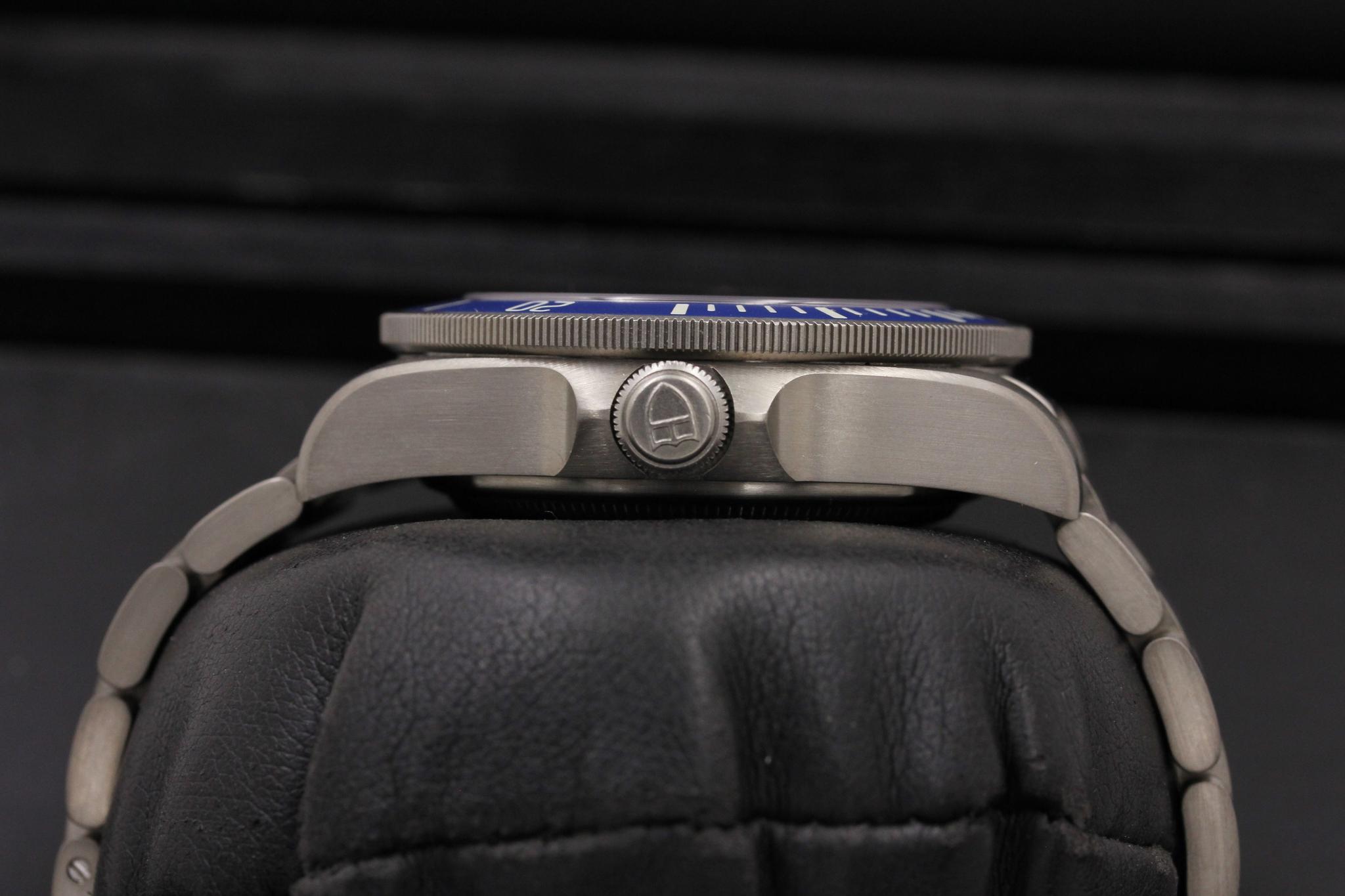 Watch Image 3