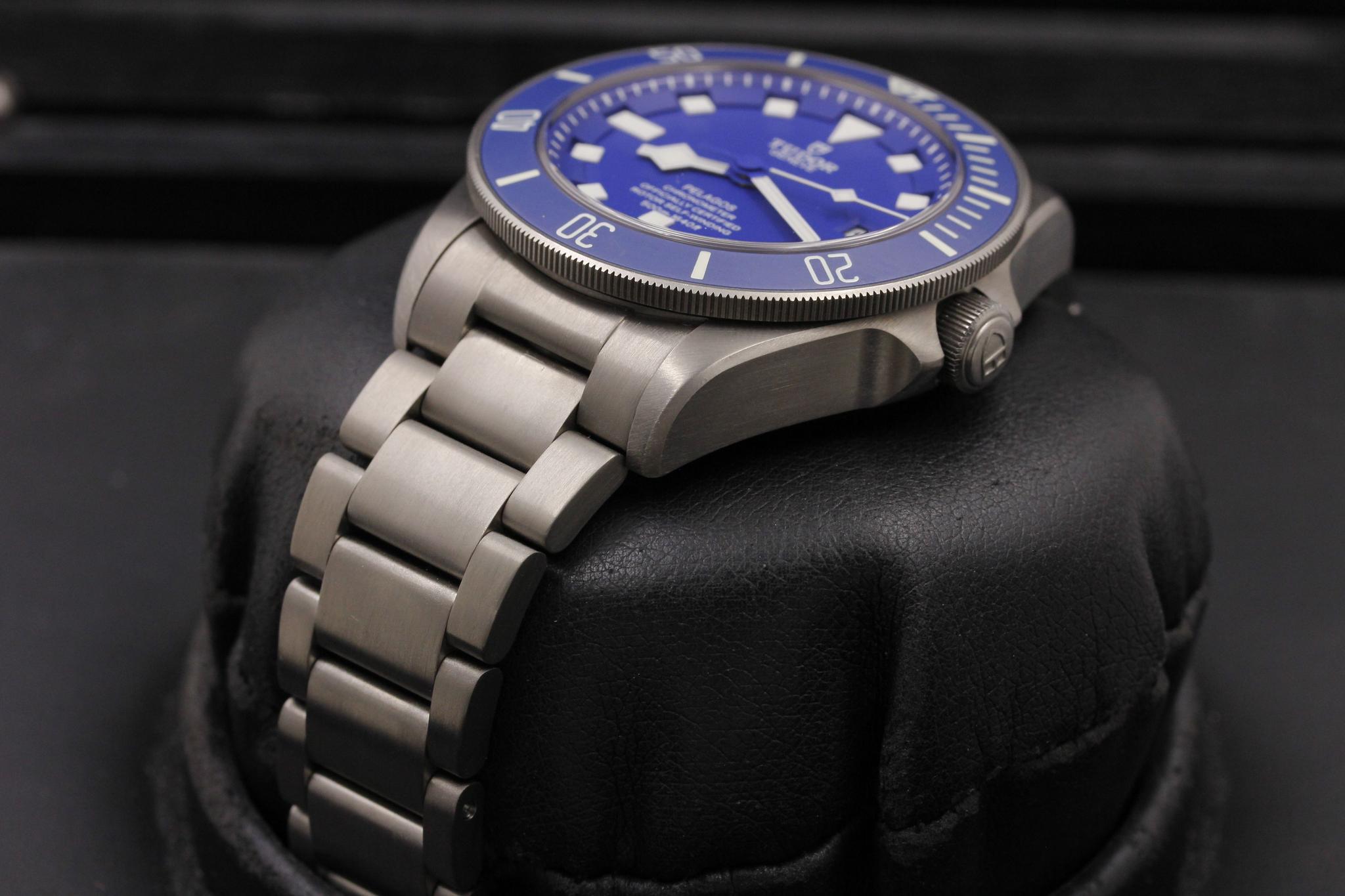 Watch Image 2