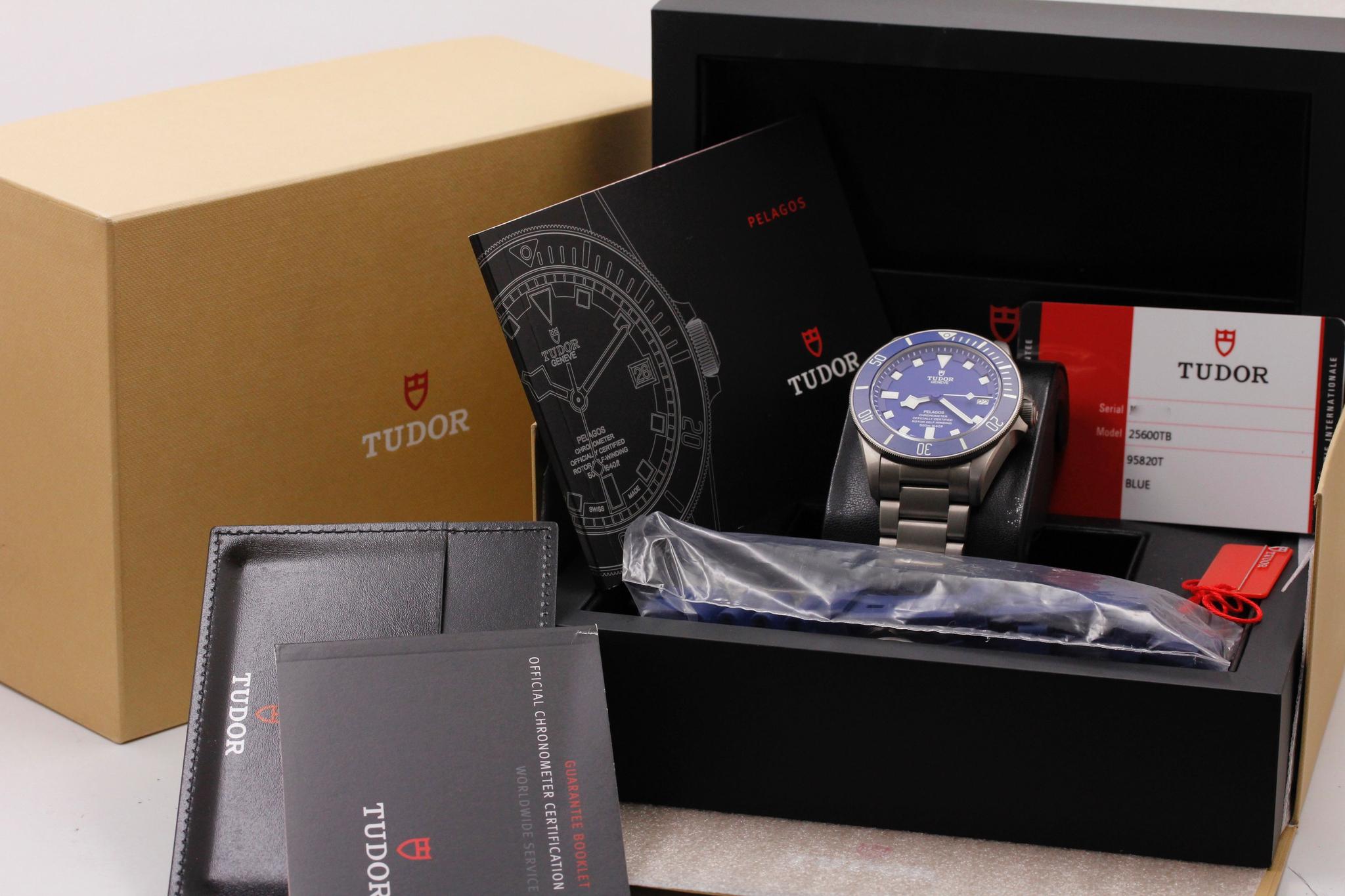 Watch Image 11