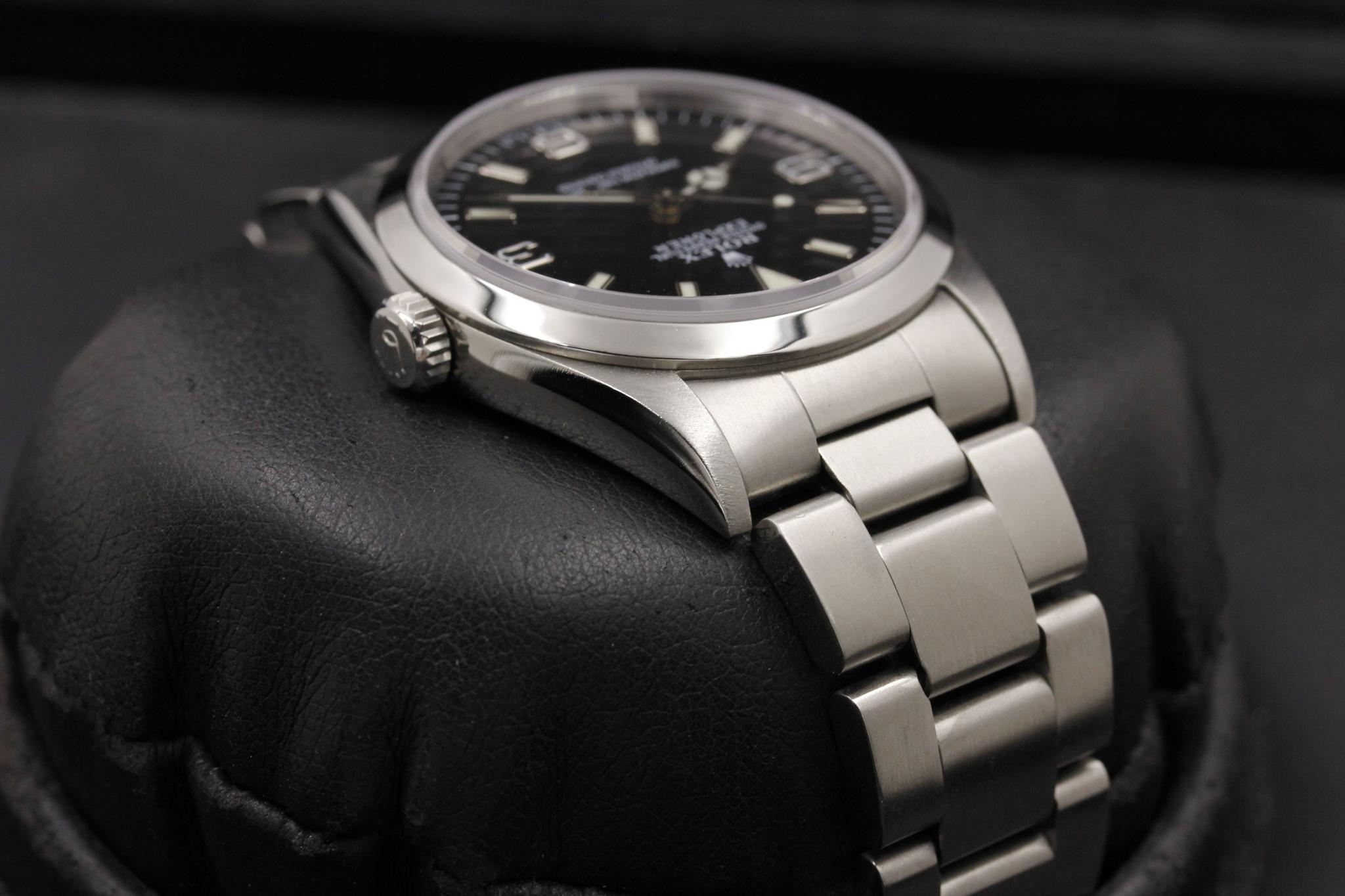 Watch Image 4