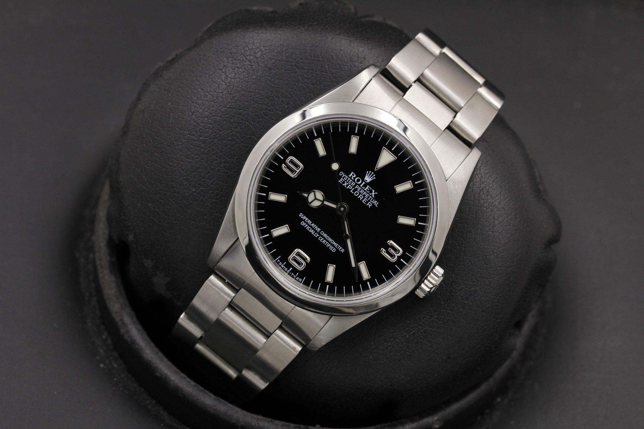 Watch Image 11