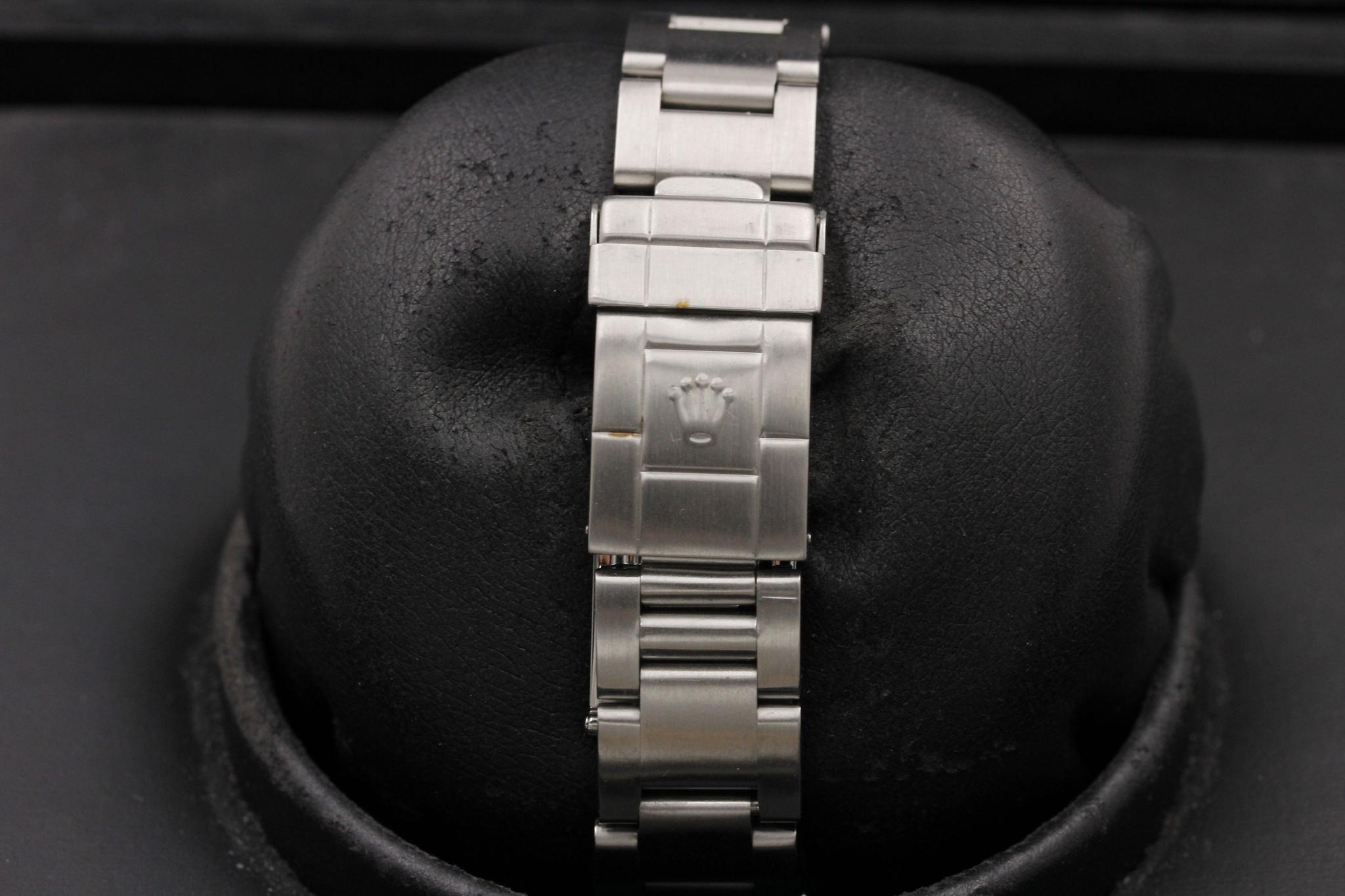 Watch Image 9