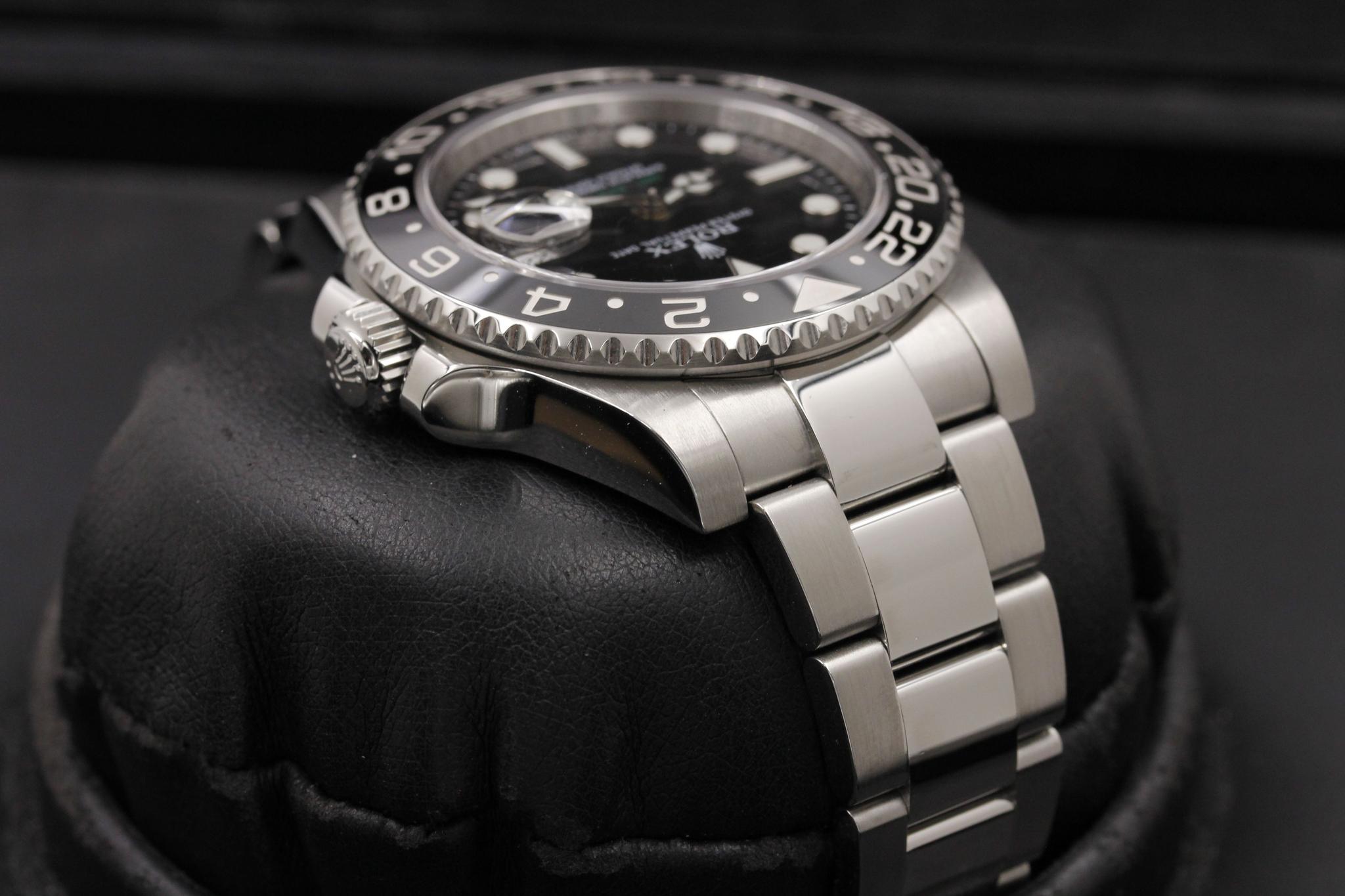 Watch Image 4