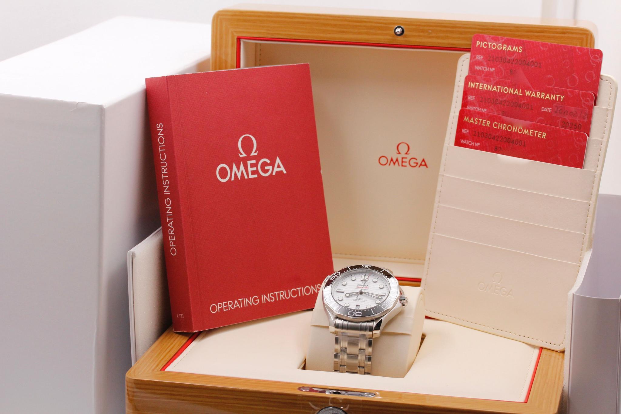 Watch Image 11