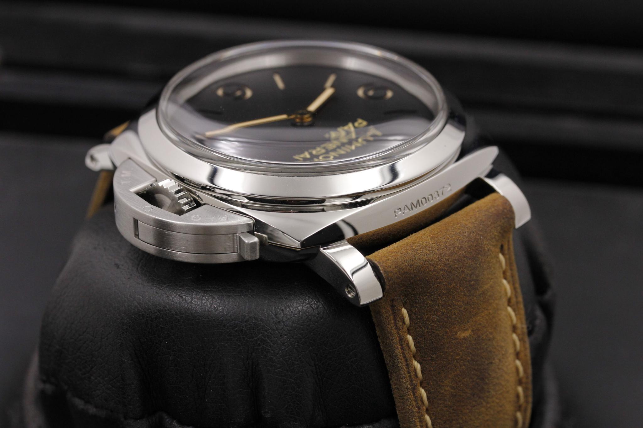 Watch Image 4