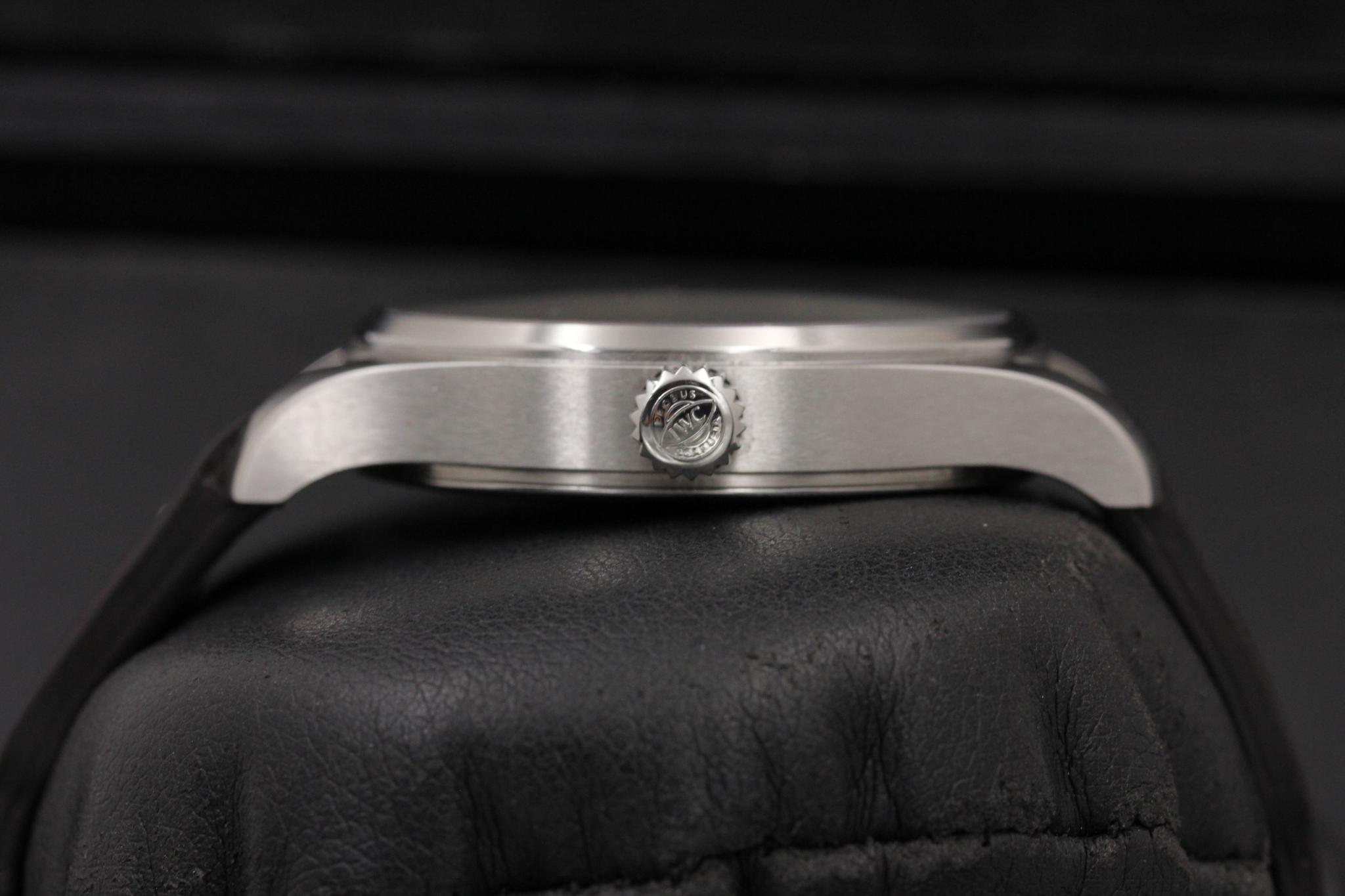 Watch Image 3