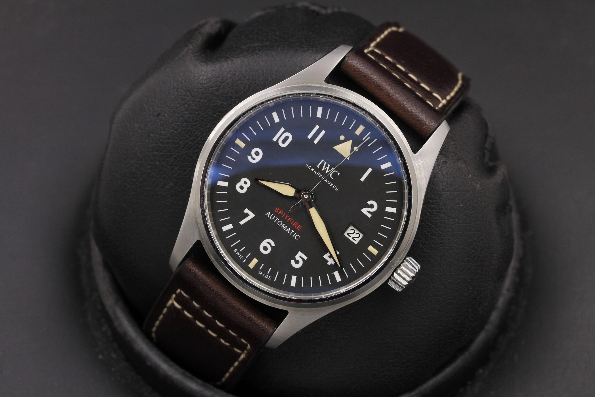 Watch Image 9