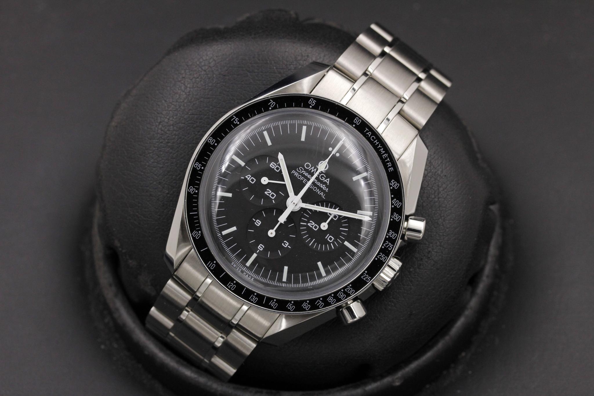 Watch Image 9