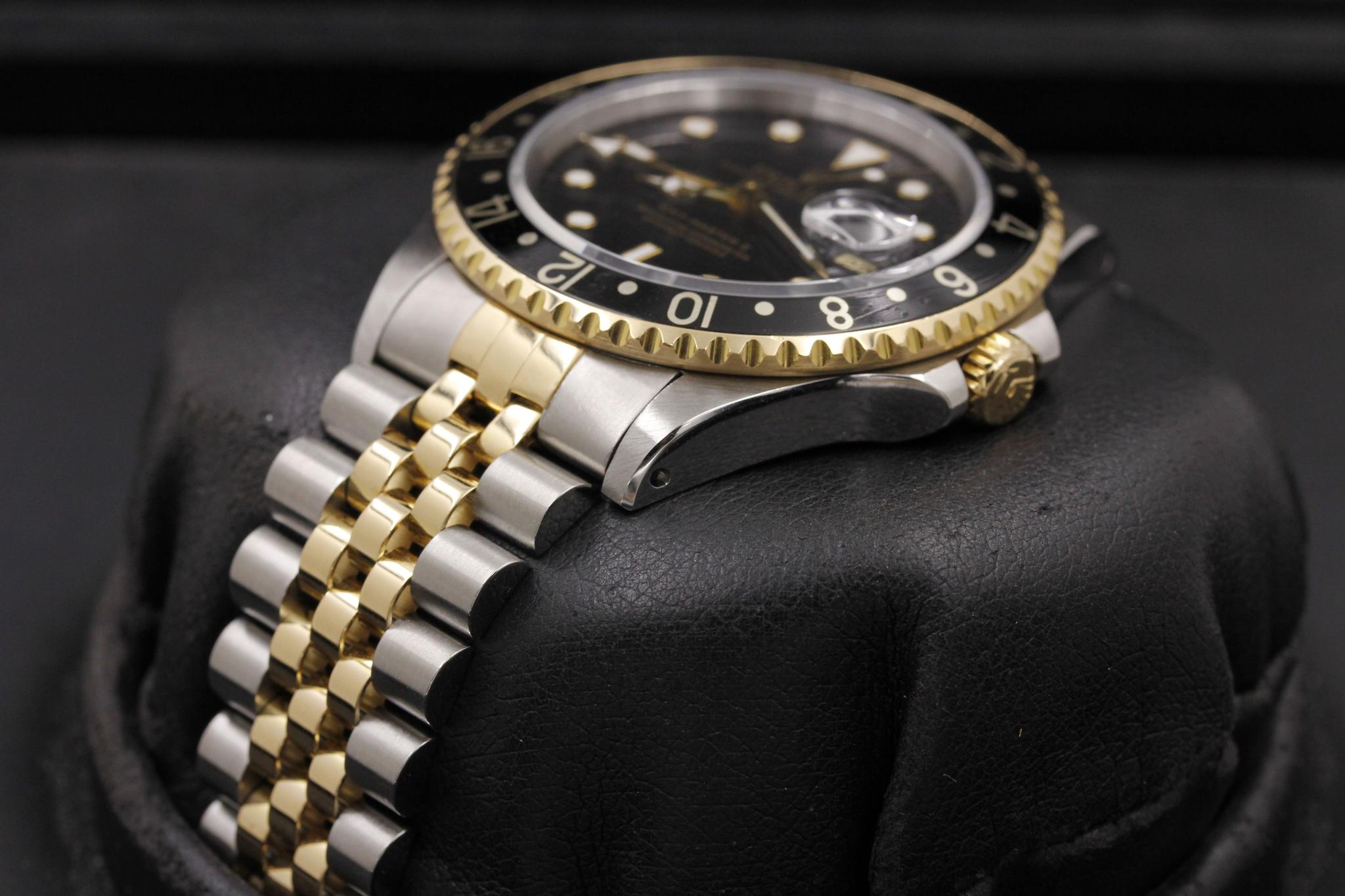 Watch Image 2