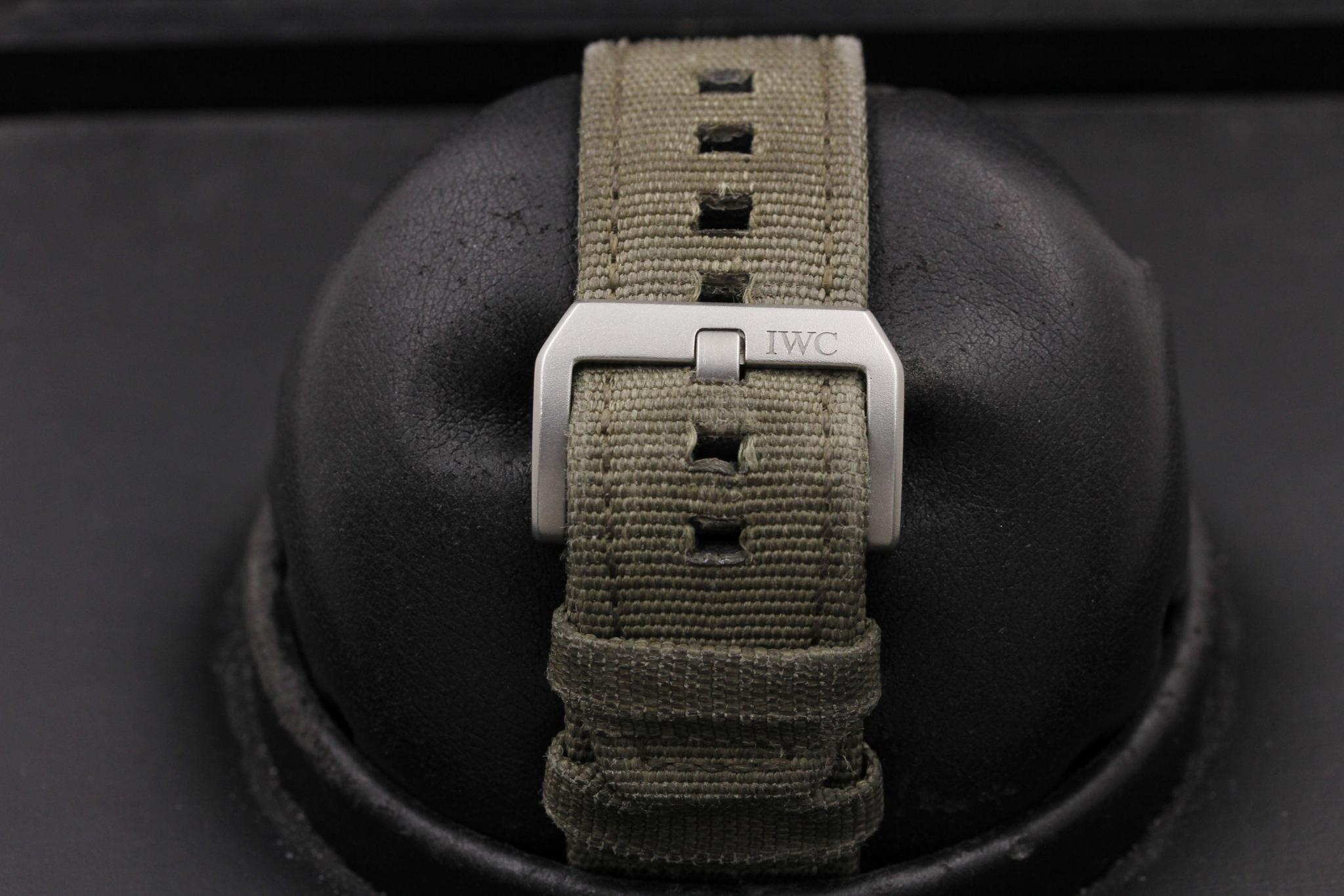 Watch Image 8