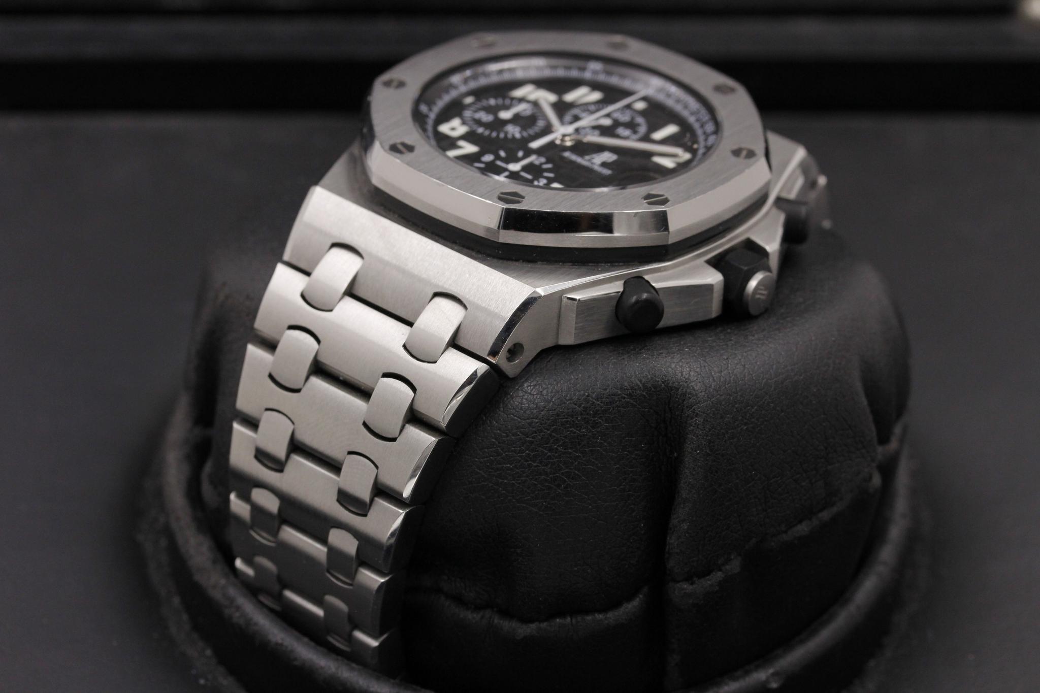 Watch Image 2