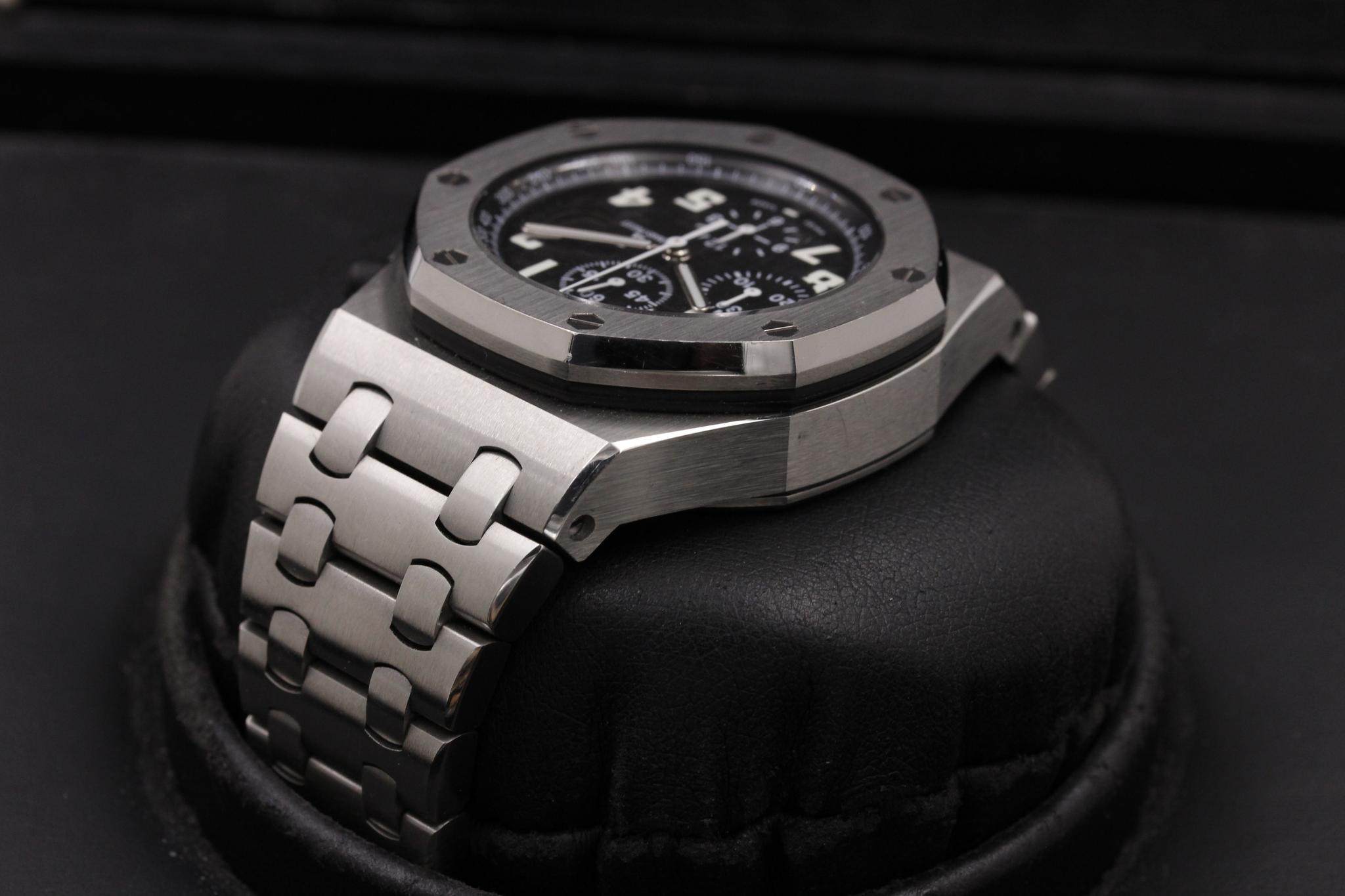 Watch Image 5