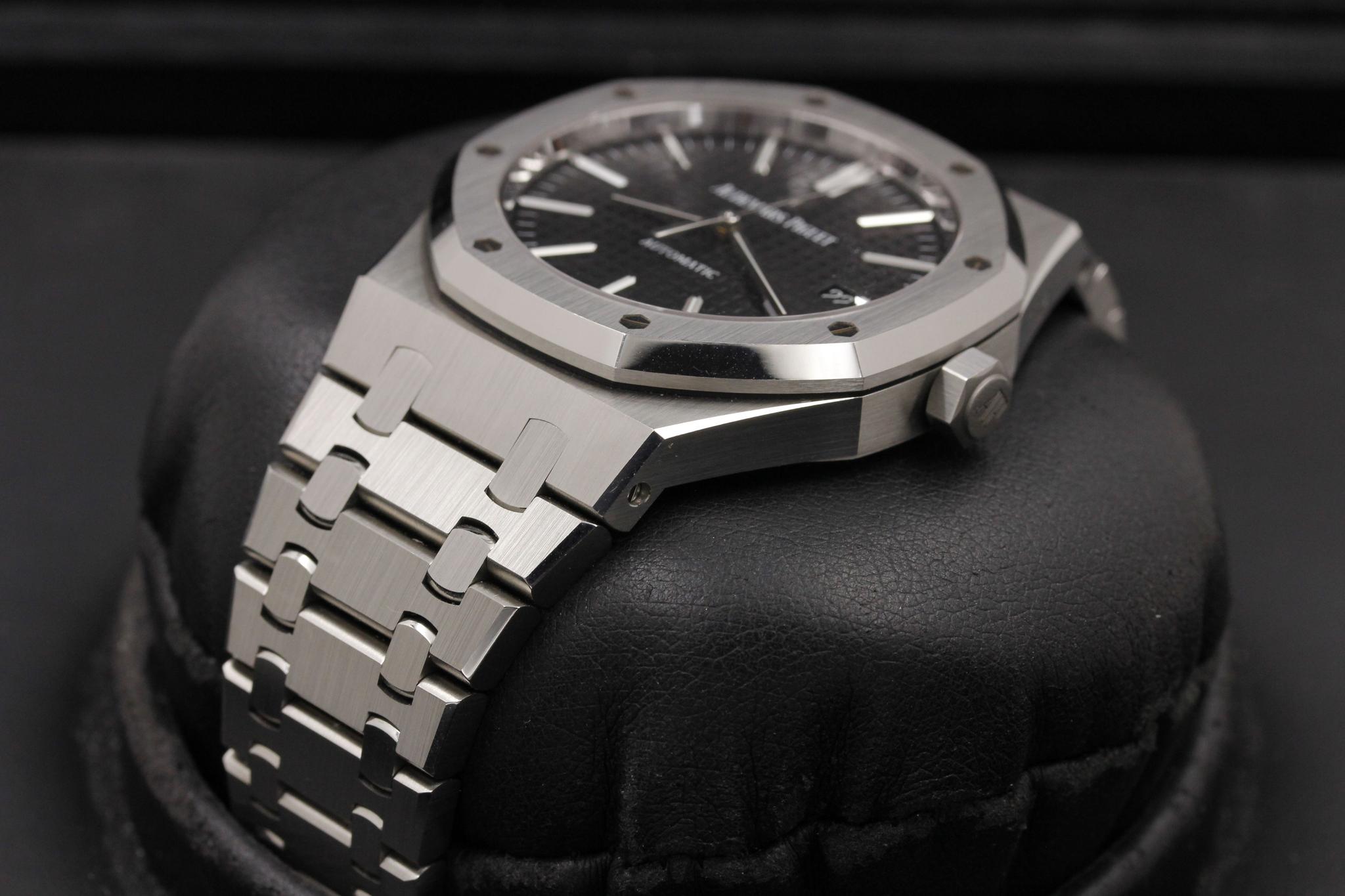 Watch Image 2