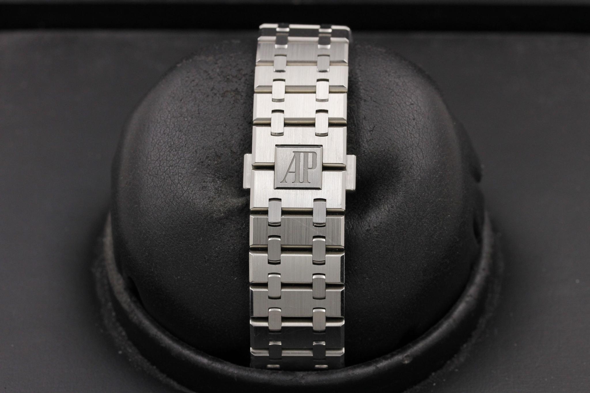 Watch Image 8