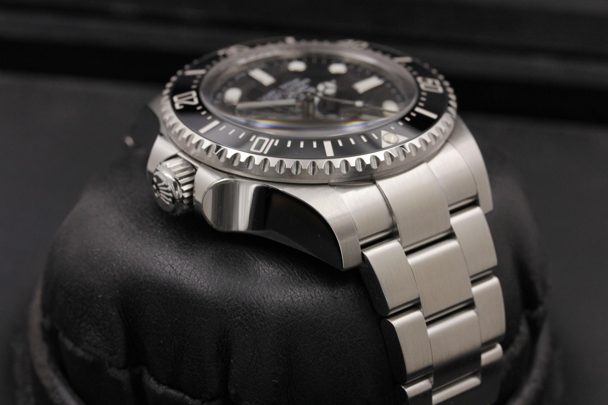 Watch Image 4