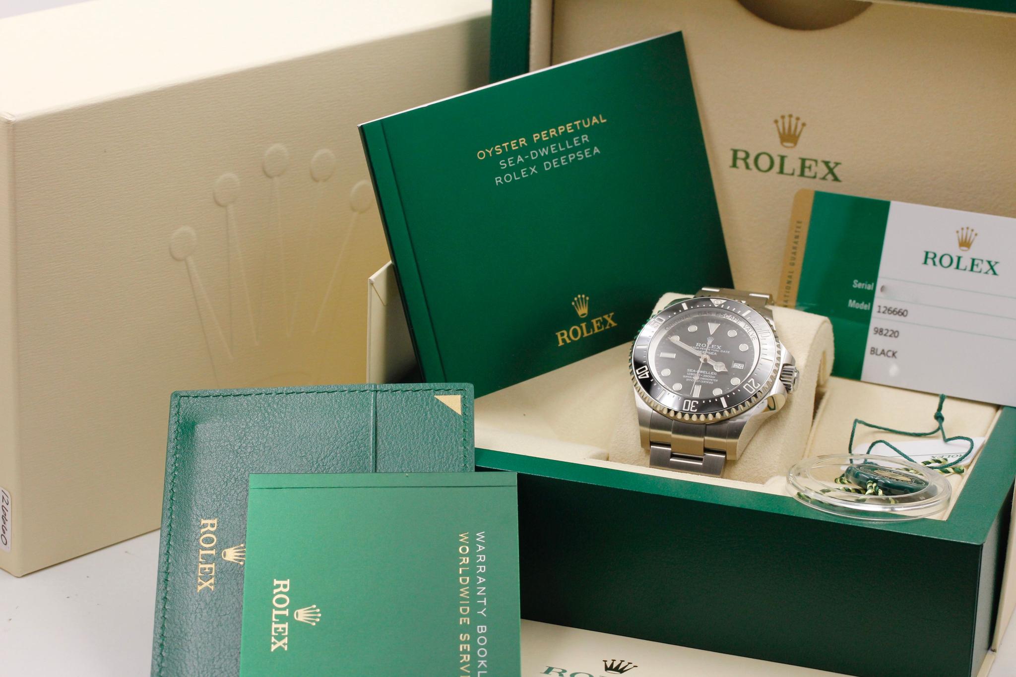 Watch Image 11
