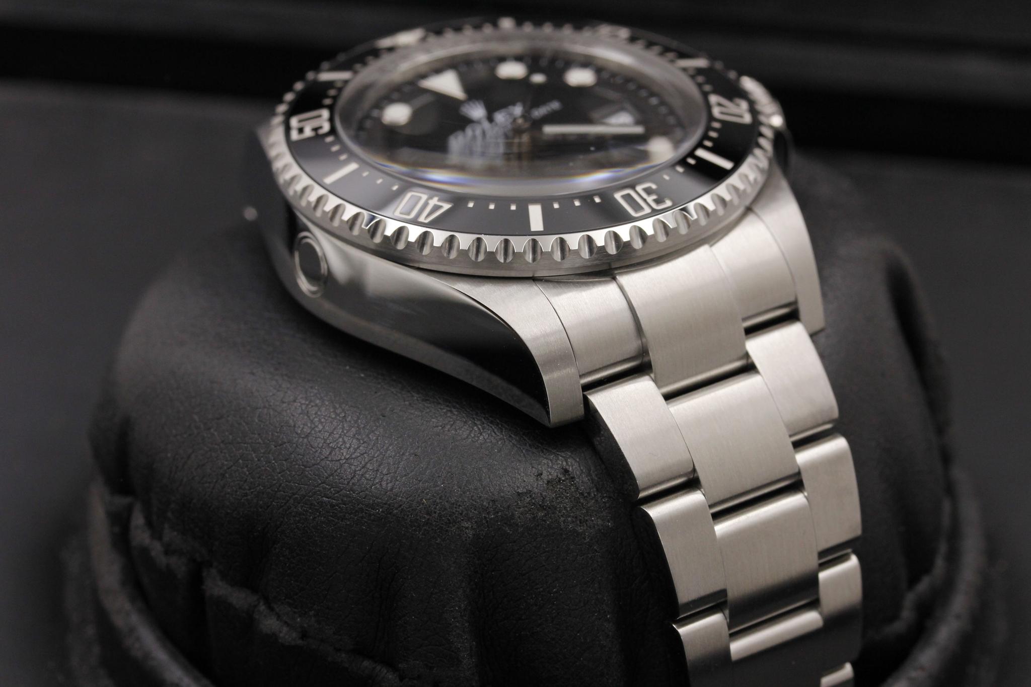 Watch Image 6