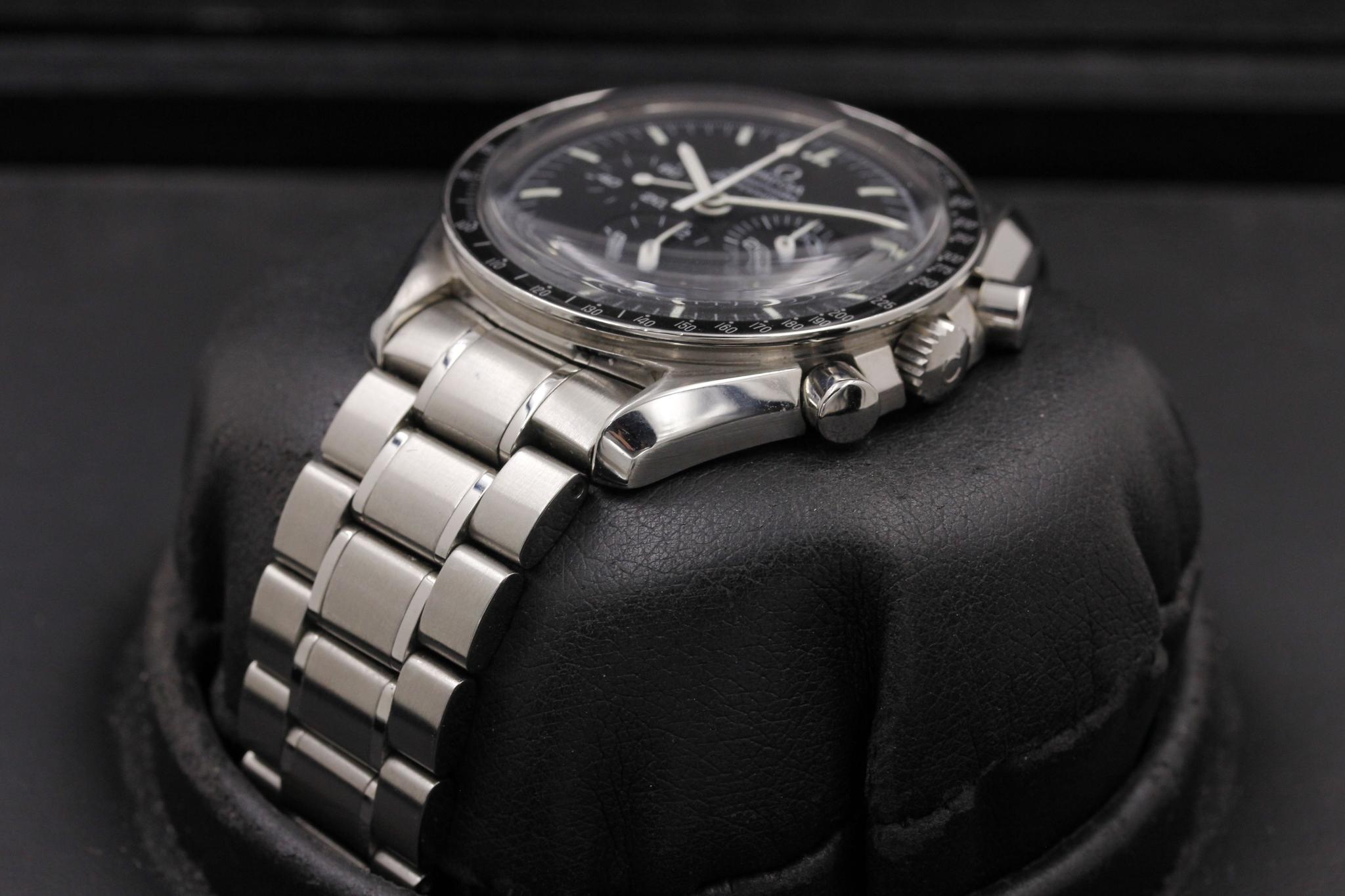 Watch Image 4