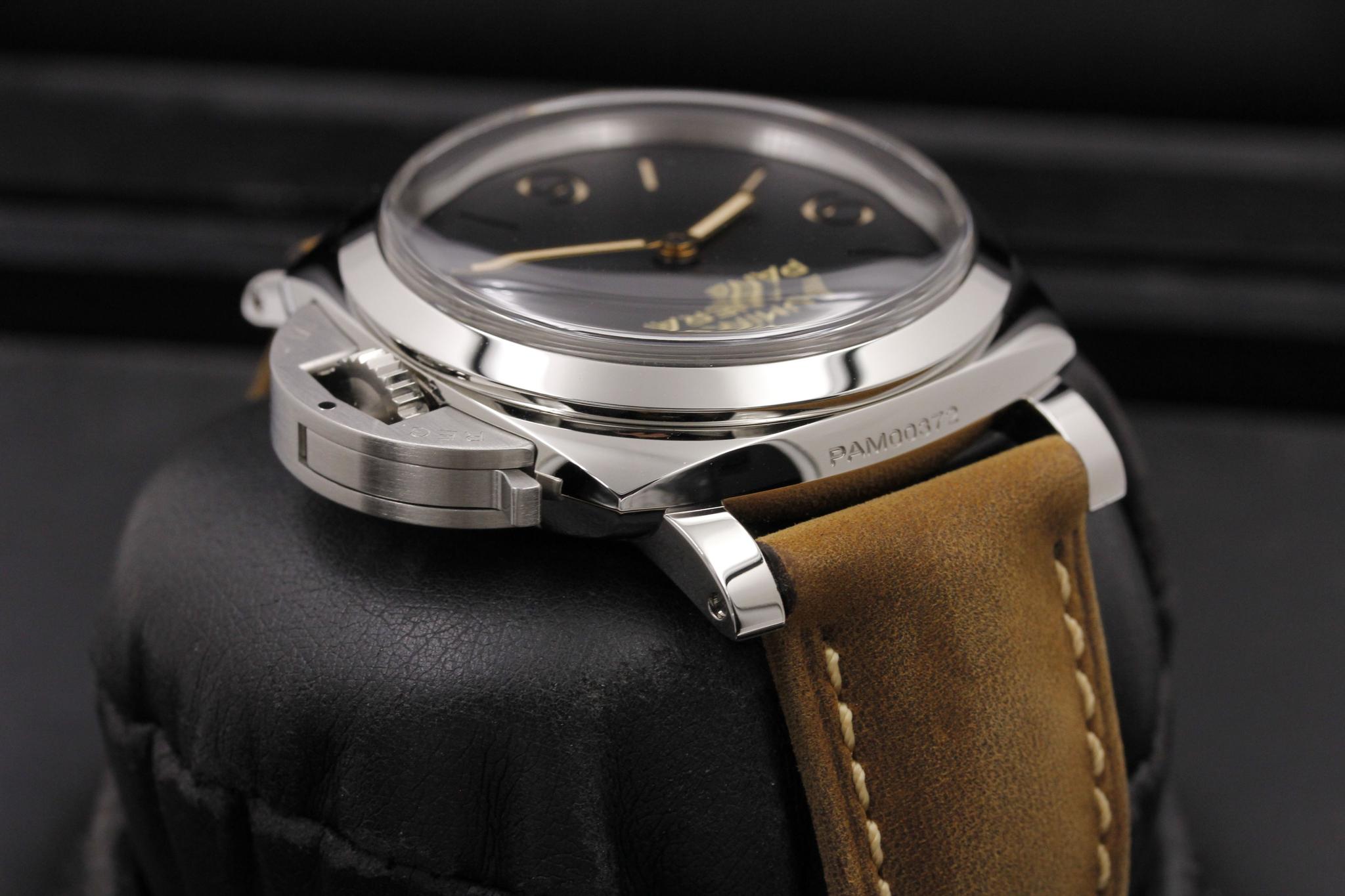 Watch Image 4