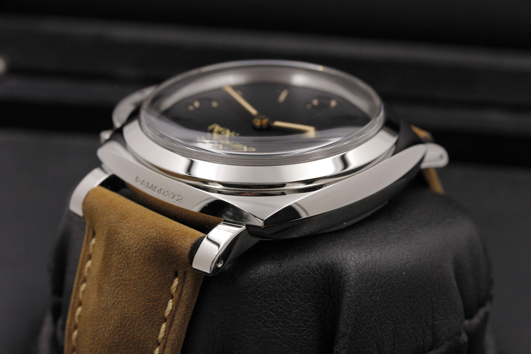 Watch Image 5
