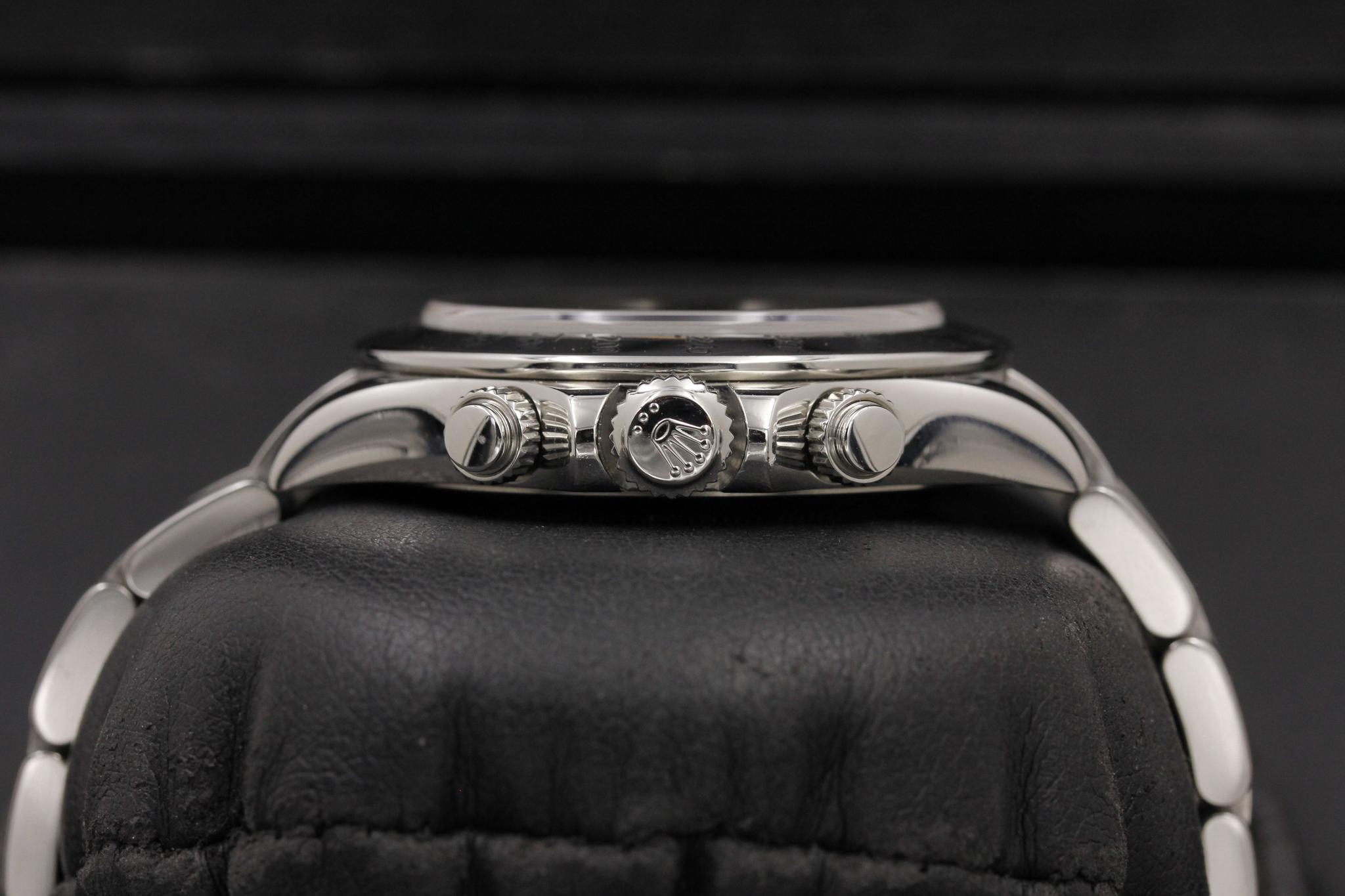 Watch Image 3