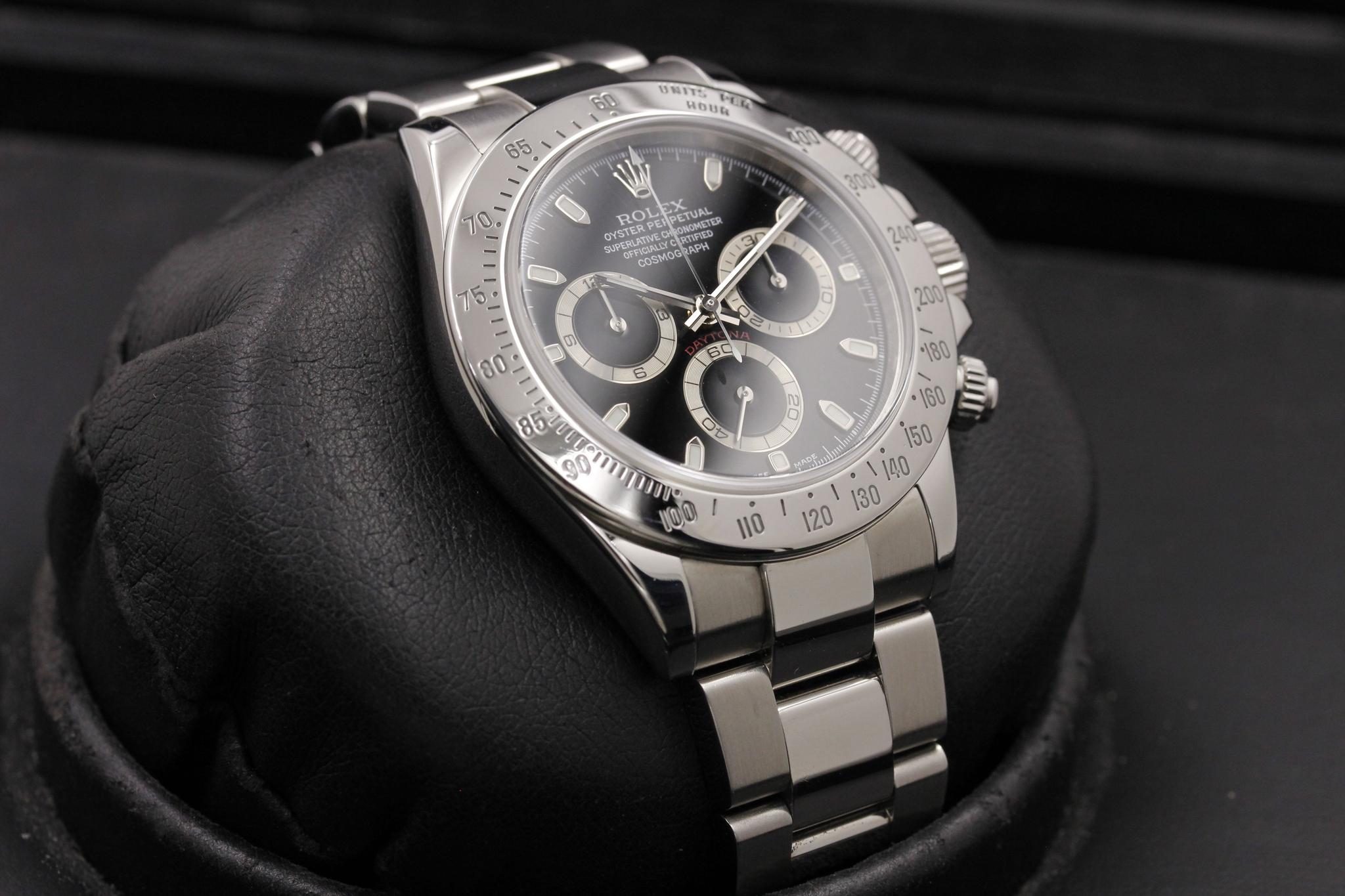 Watch Image 12