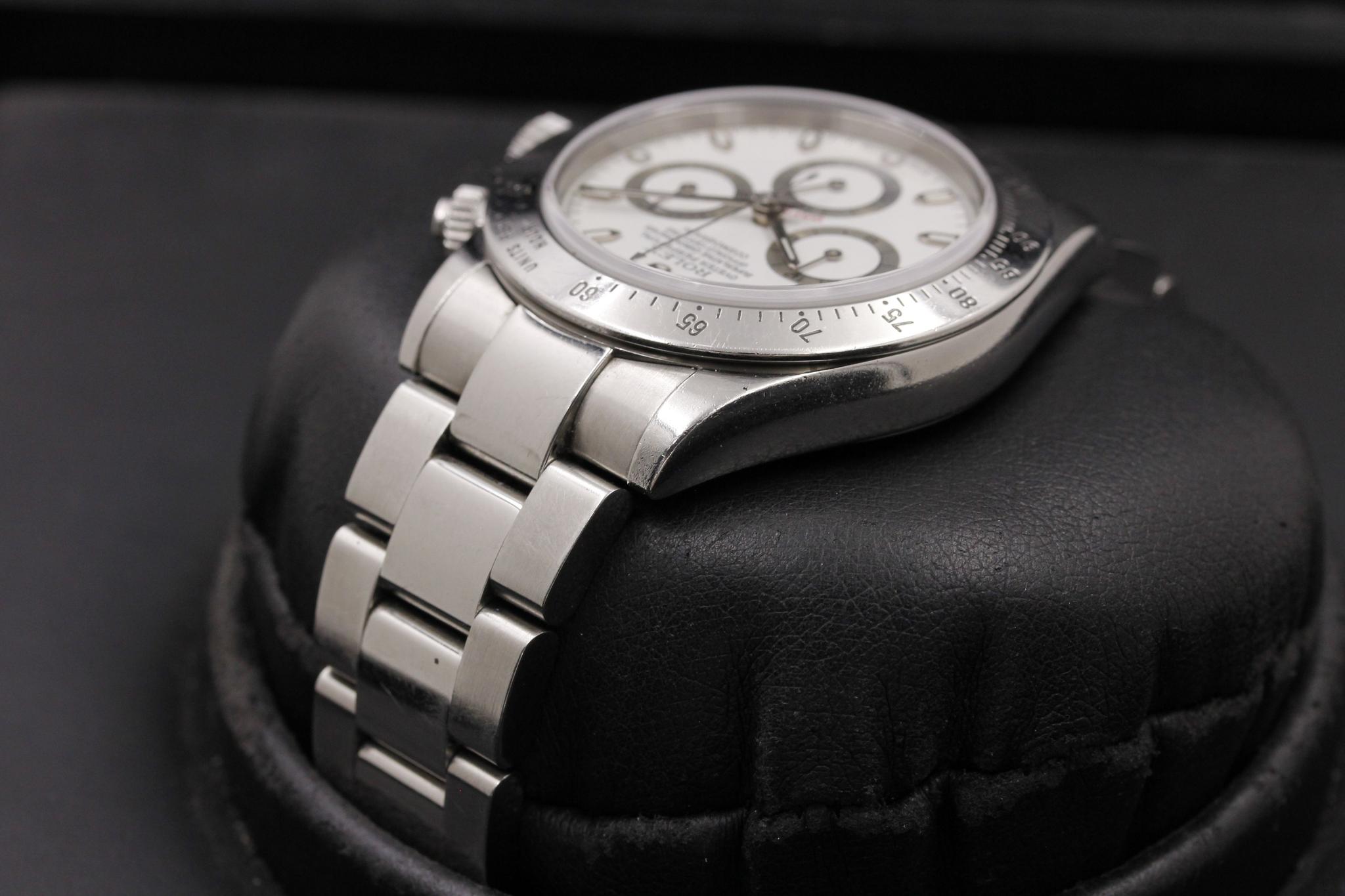 Watch Image 5