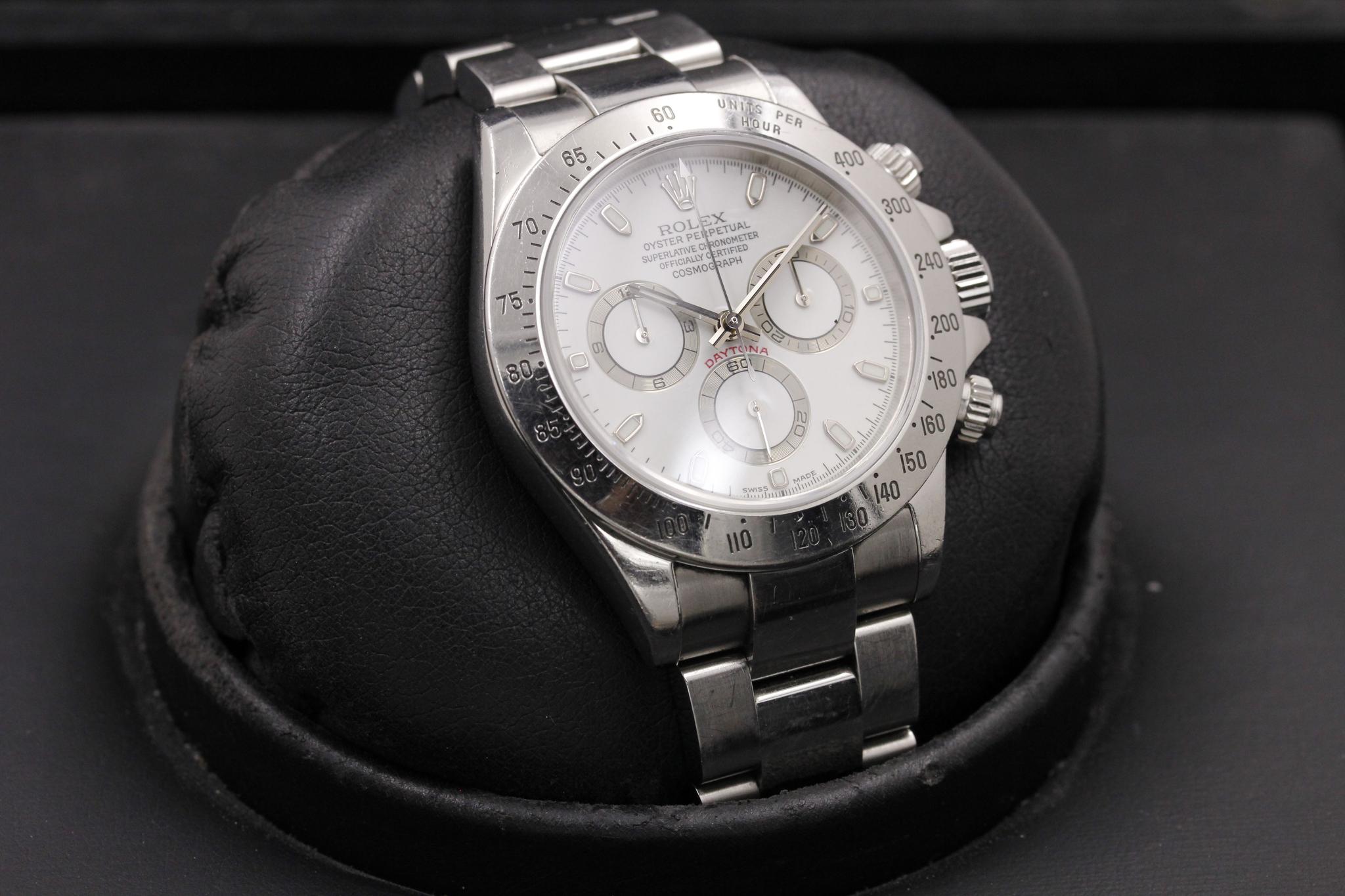 Watch Image 12