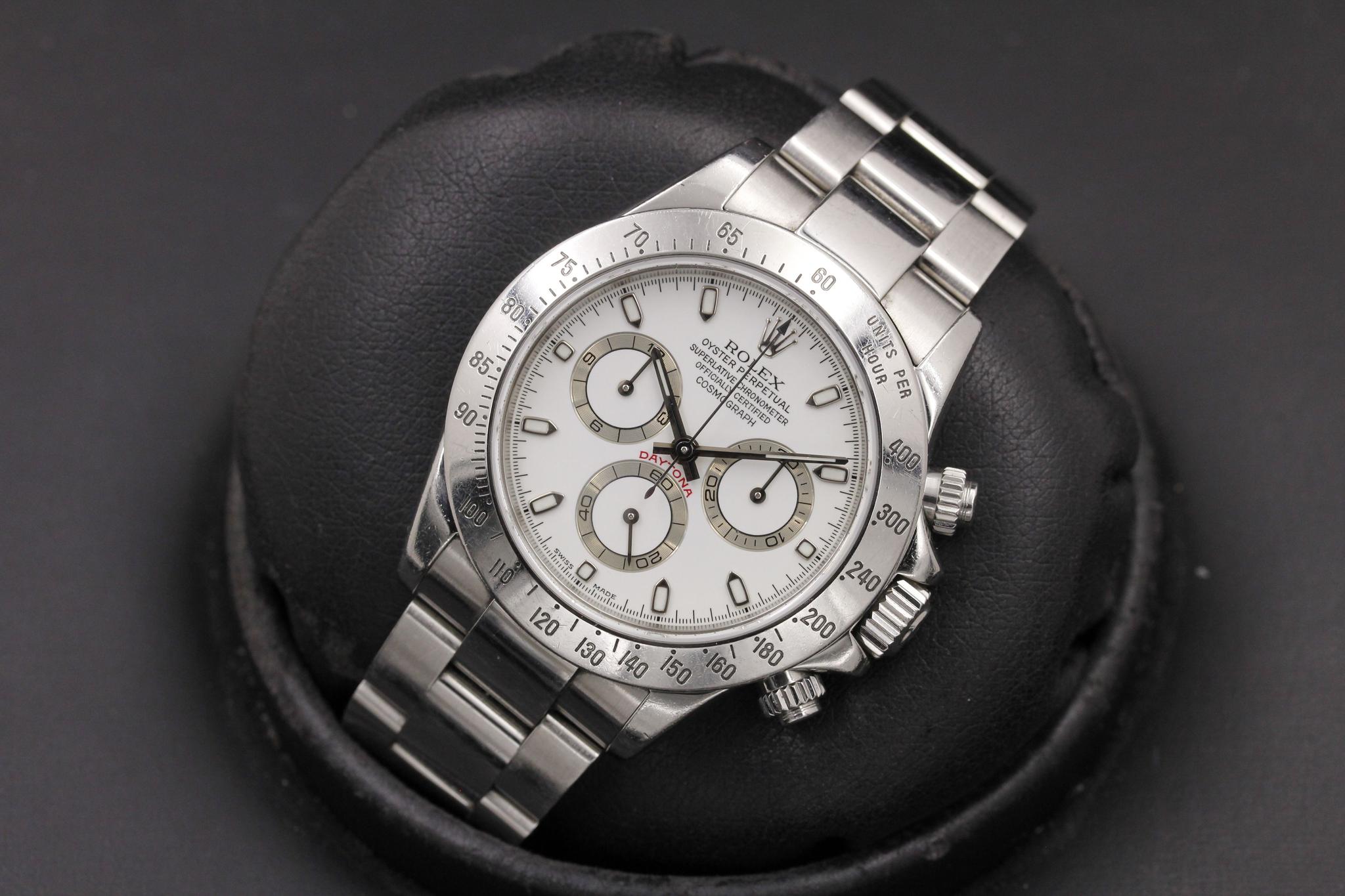 Watch Image 11