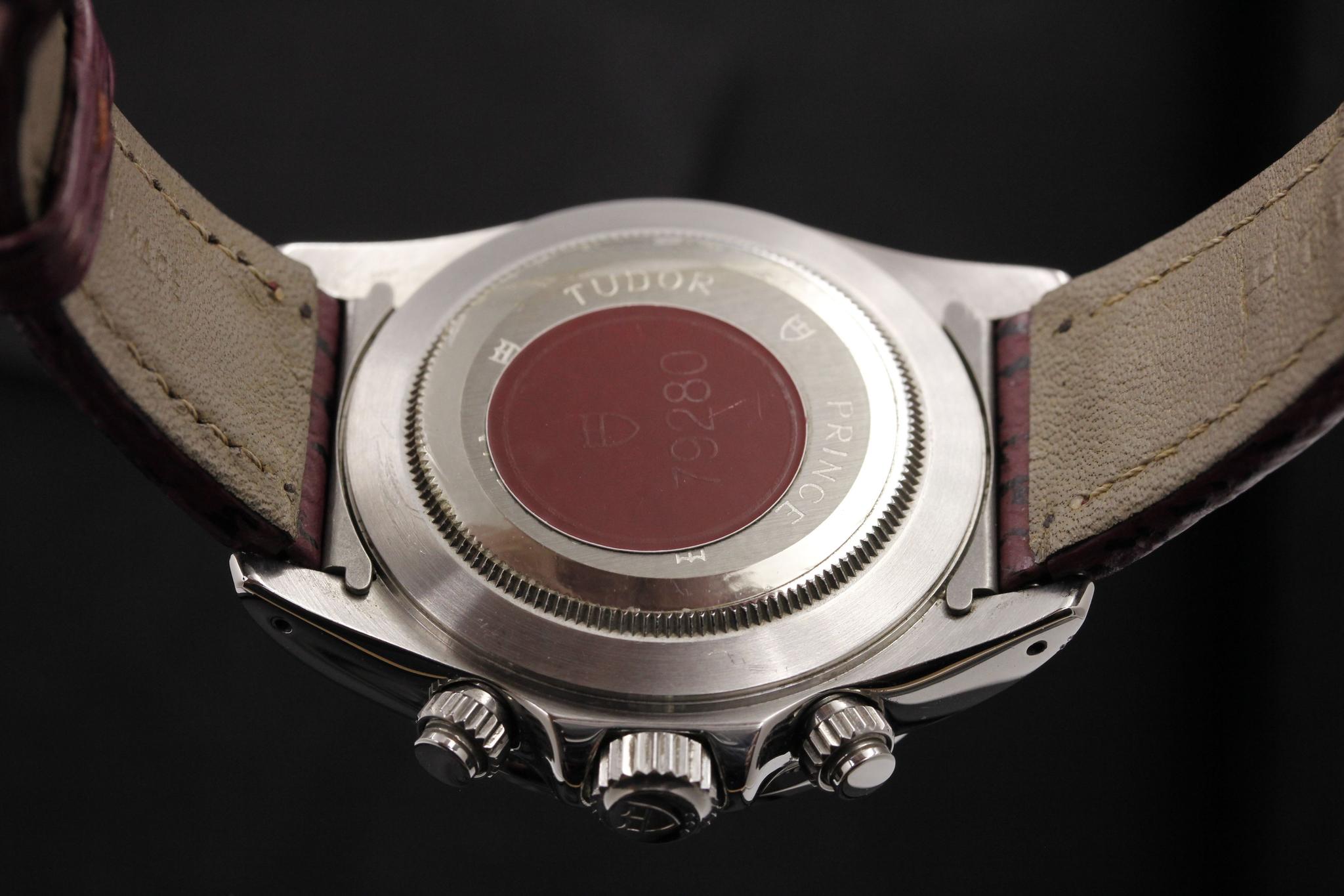 Watch Image 7