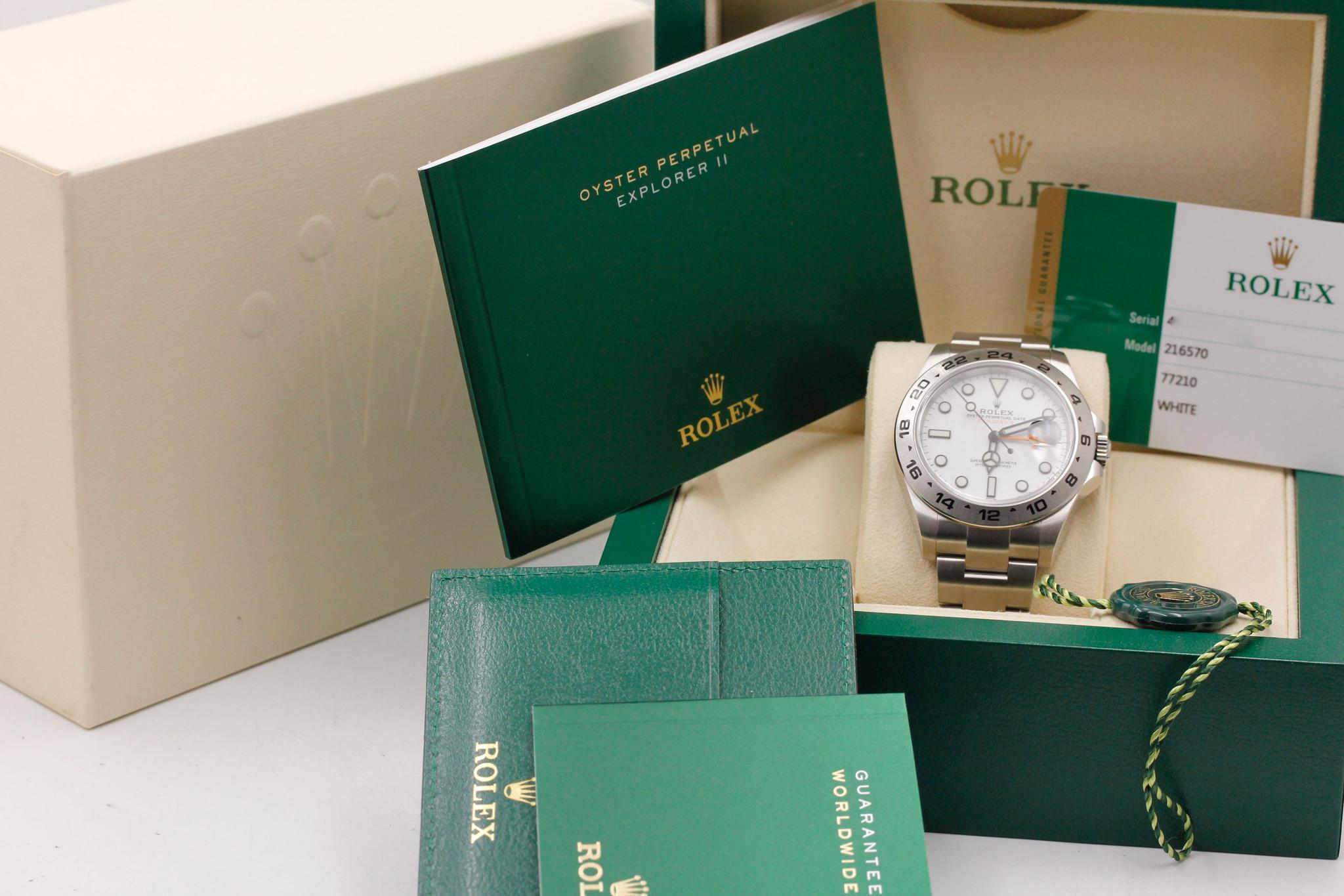 Watch Image 11