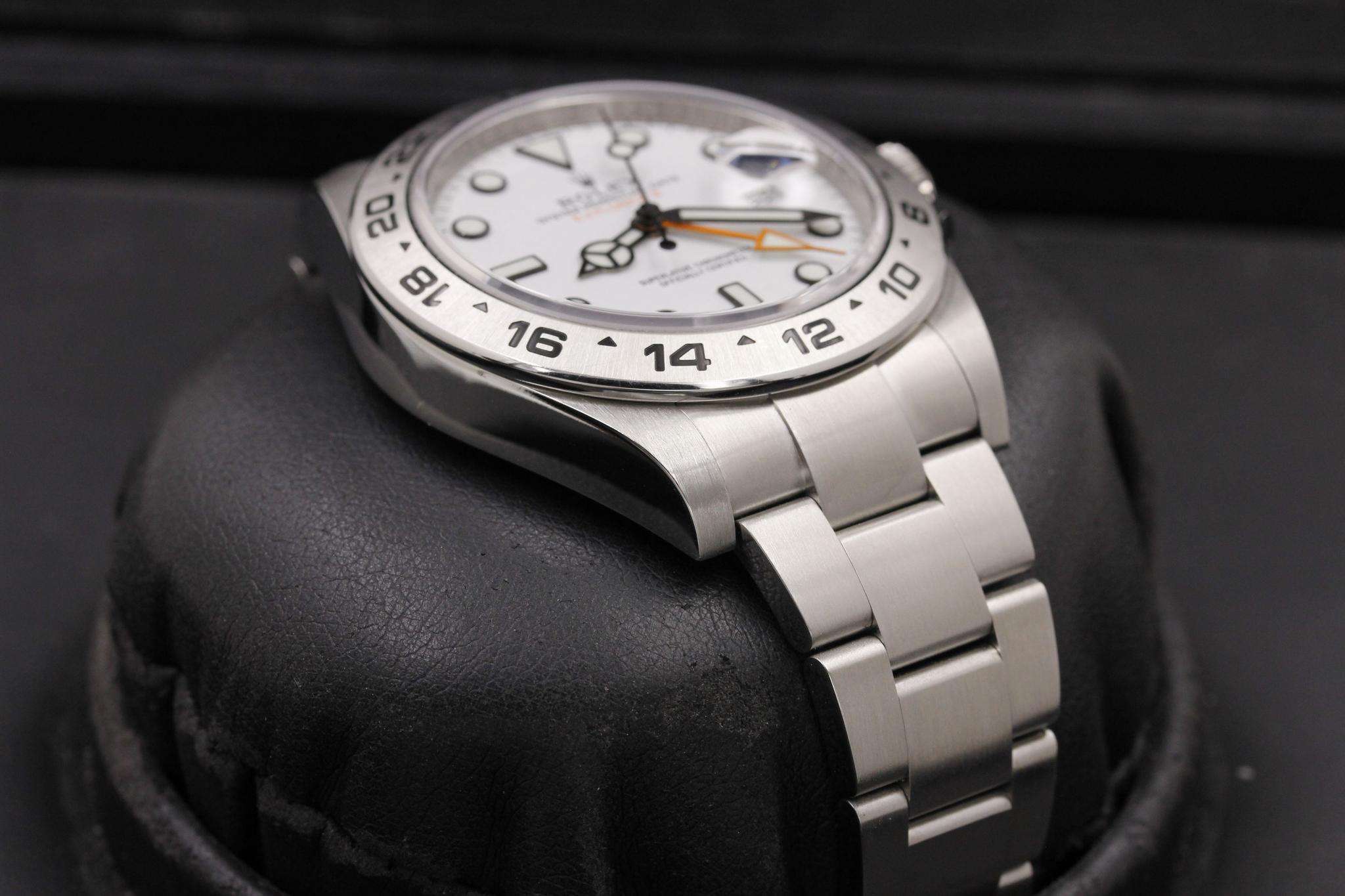 Watch Image 6