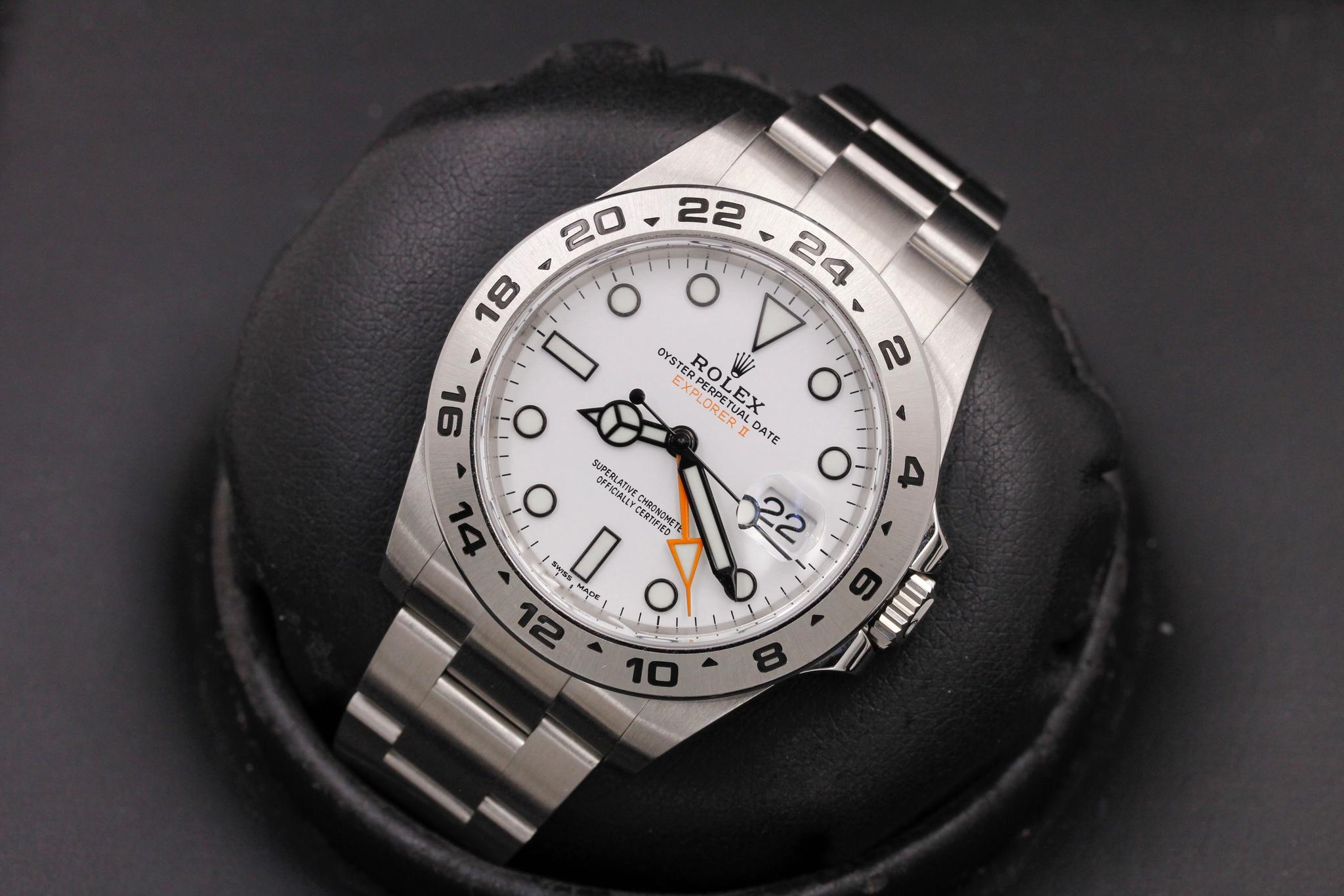 Watch Image 9