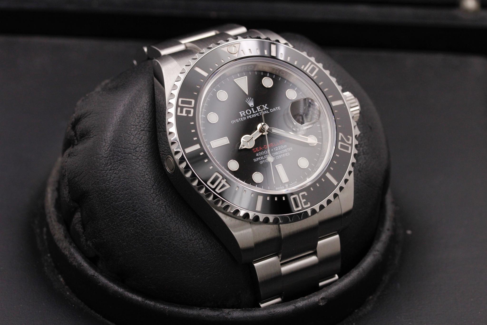 Watch Image 10