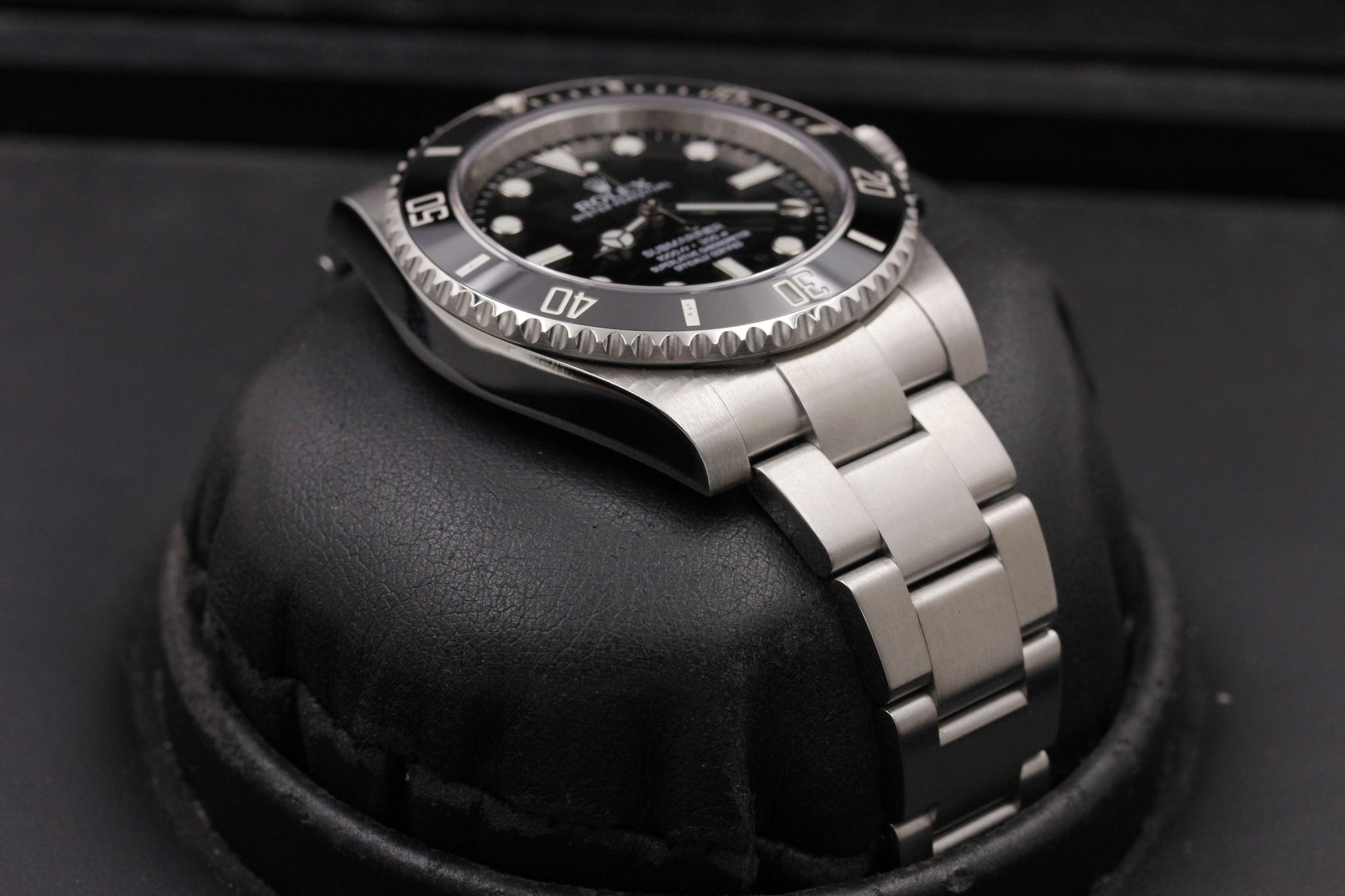 Watch Image 6
