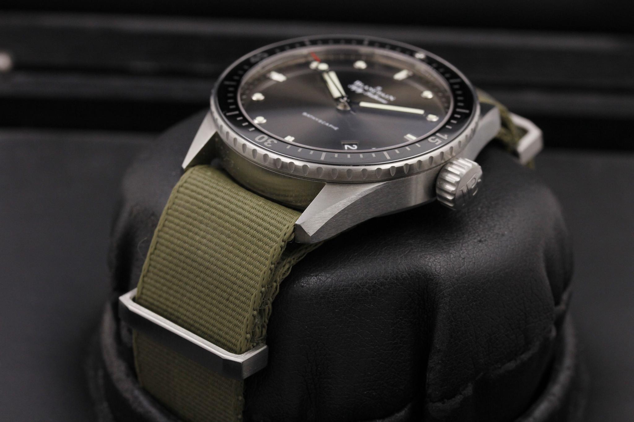 Watch Image 2