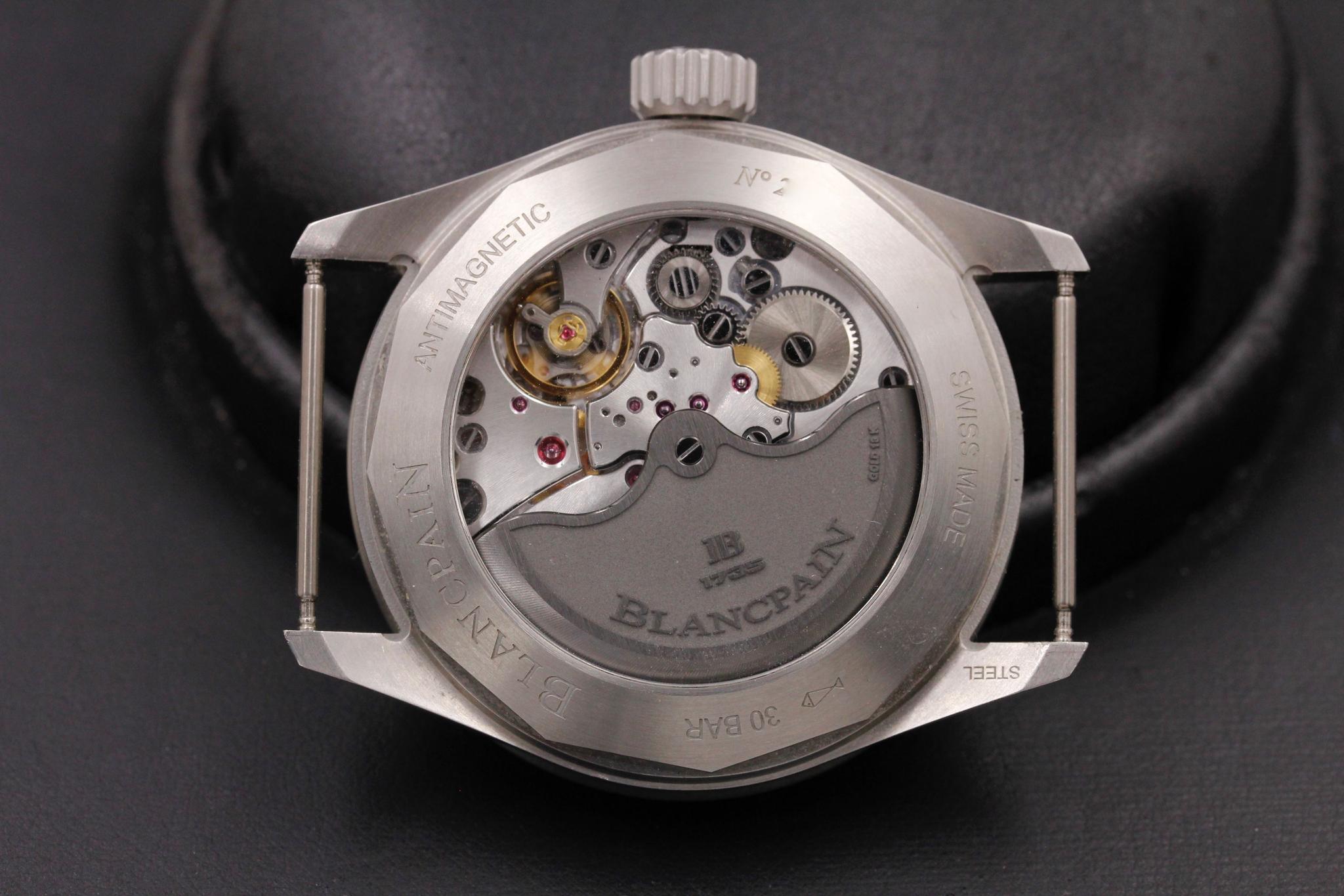 Watch Image 7