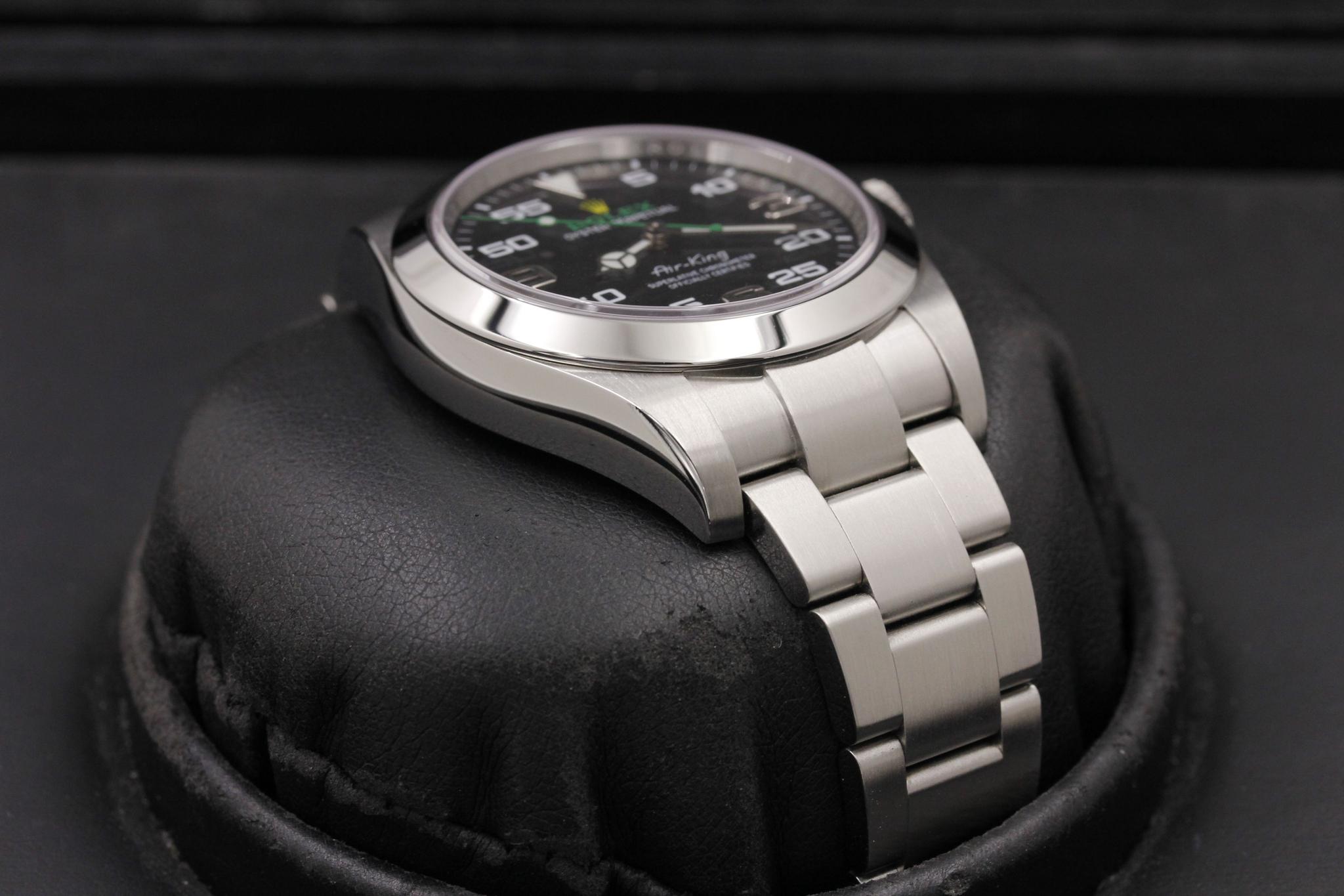 Watch Image 6