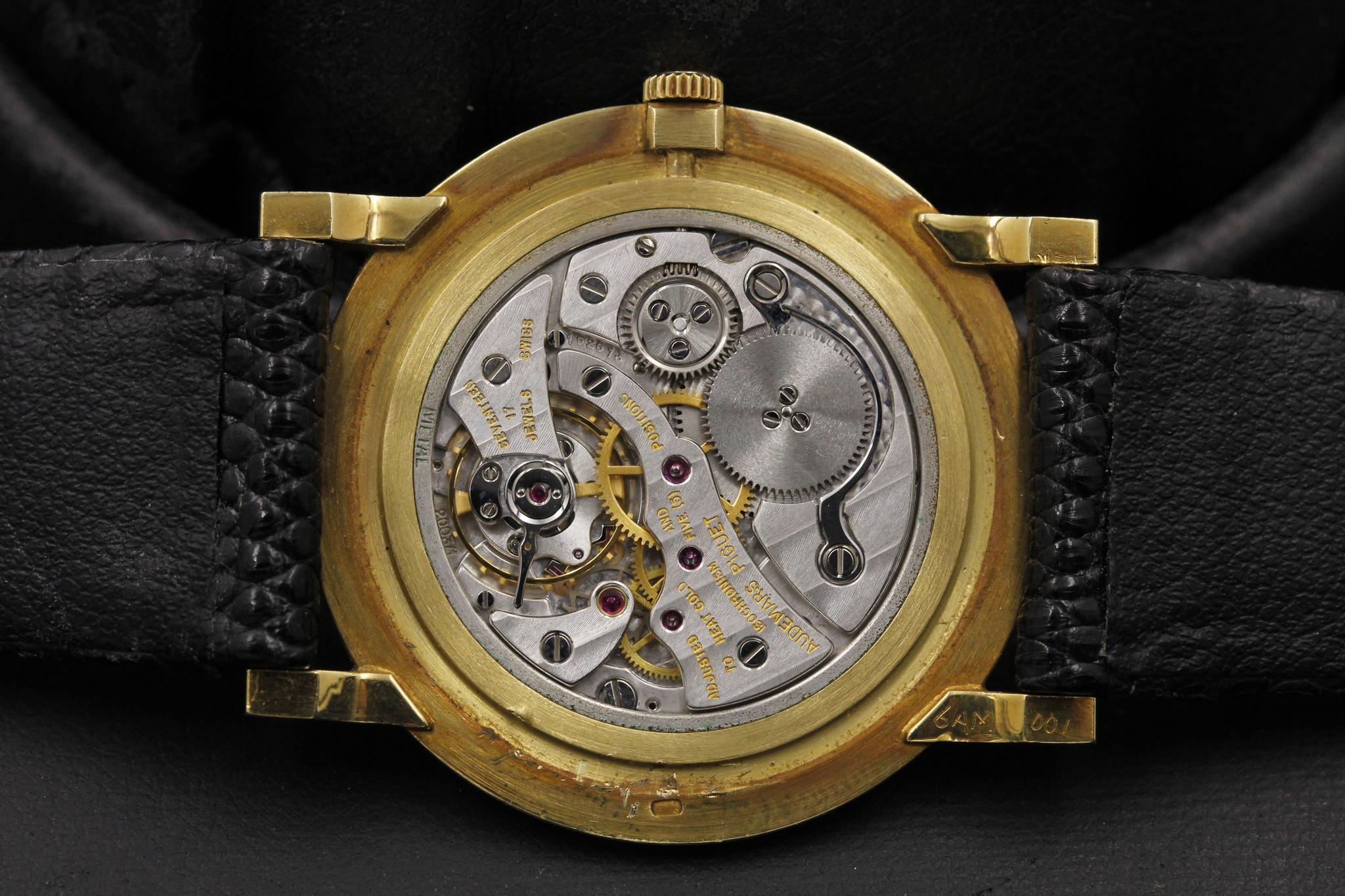Watch Image 9