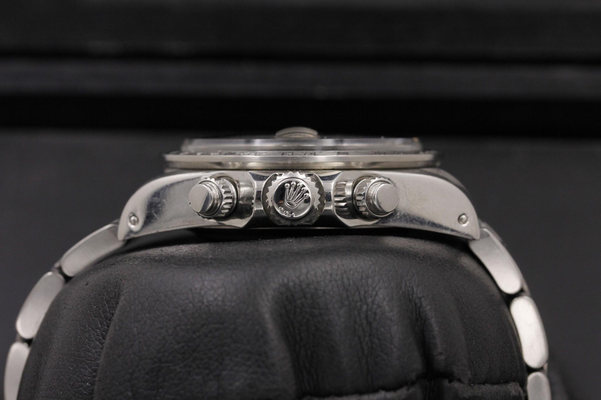 Watch Image 3