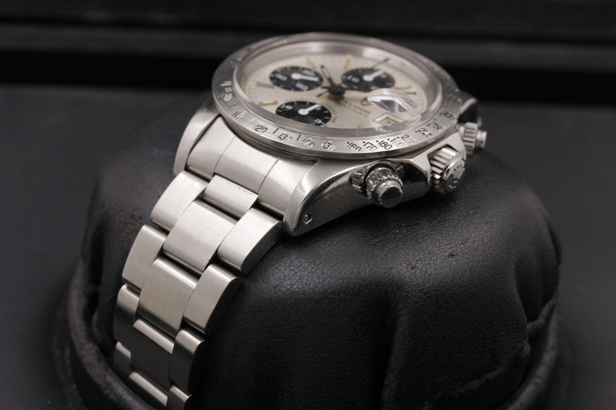 Watch Image 2