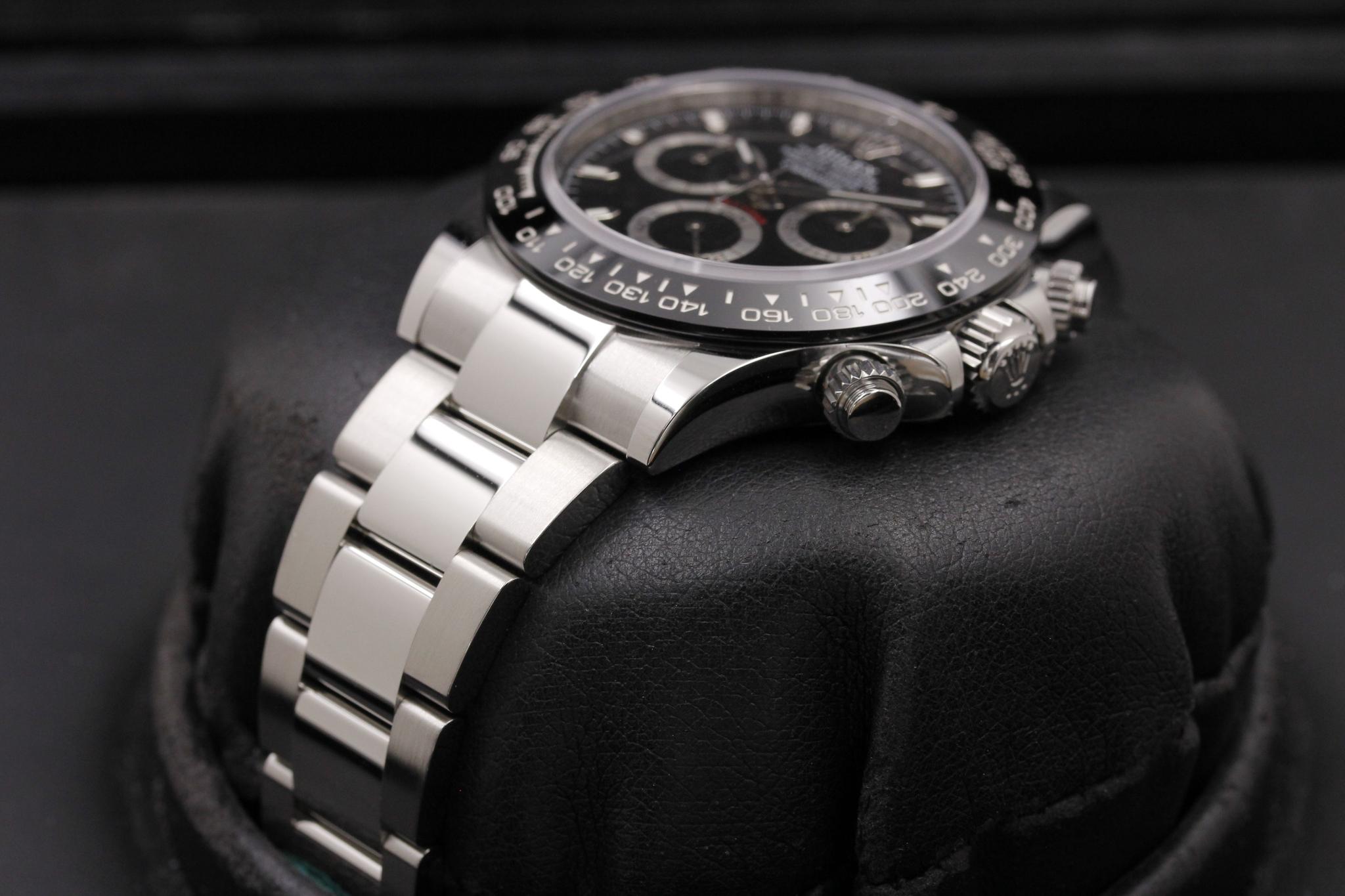 Watch Image 2