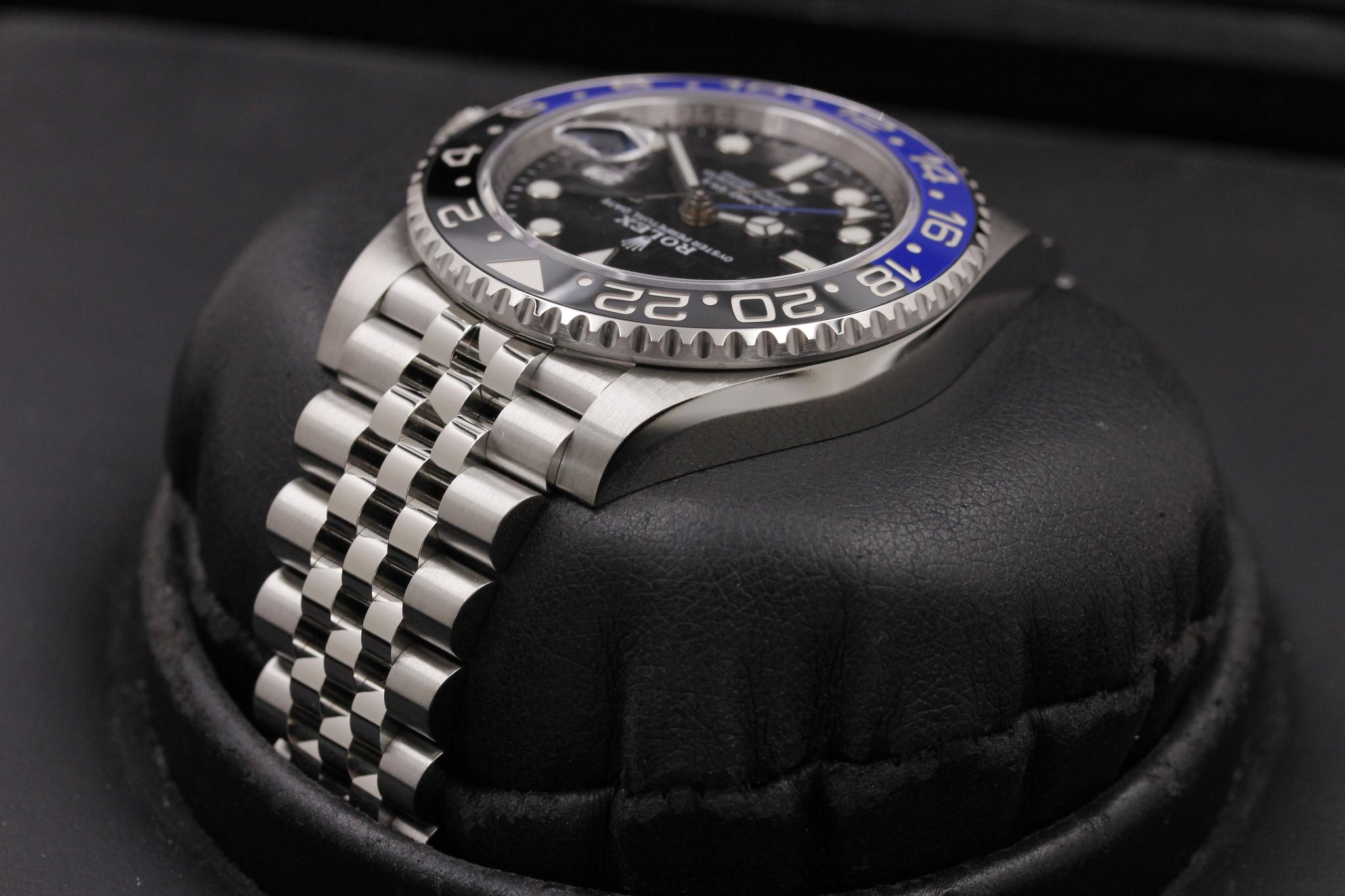 Watch Image 5
