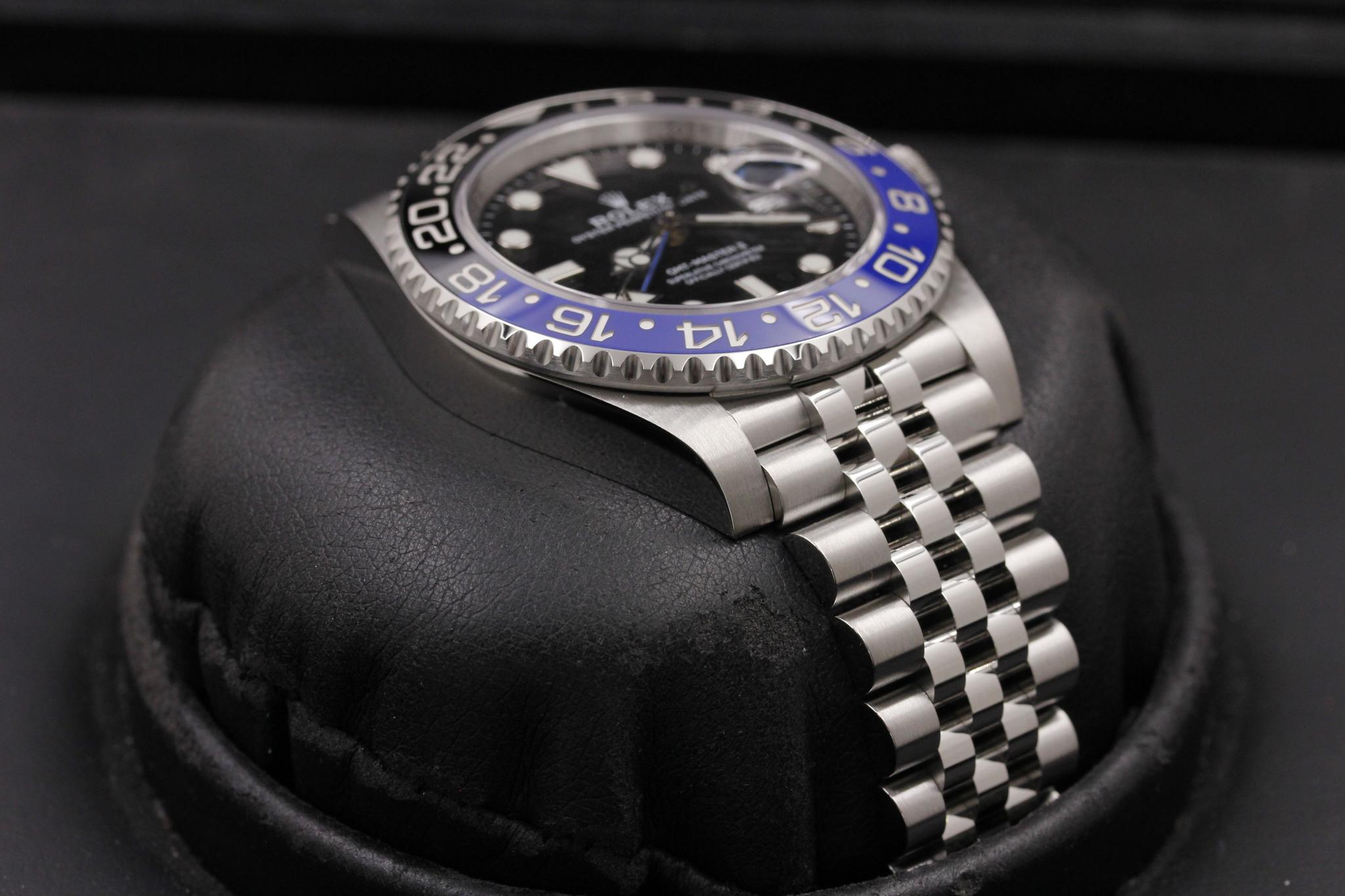 Watch Image 6